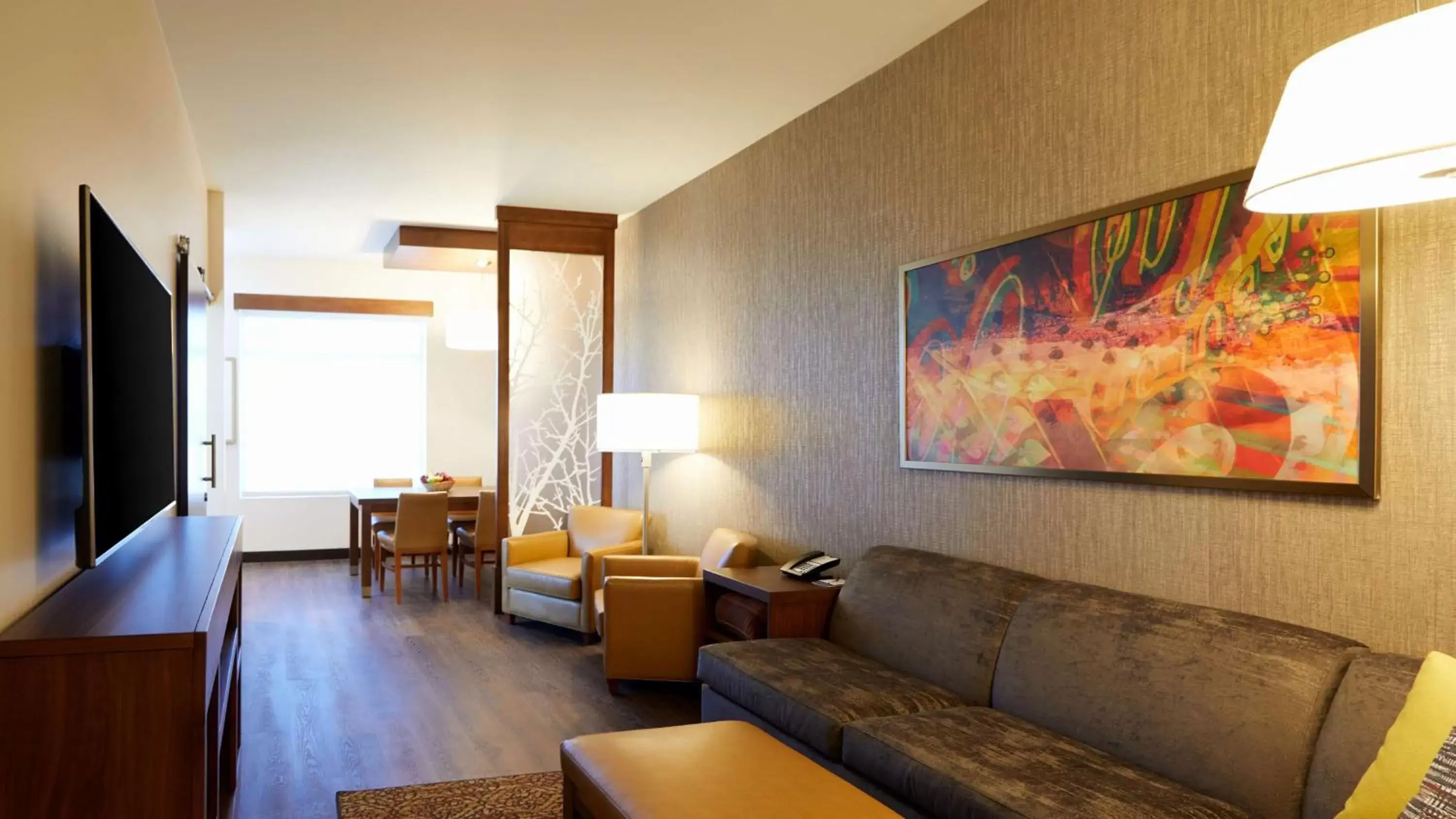 Photo of the whole room, Seating Area in Hyatt Place Las Vegas at Silverton Village