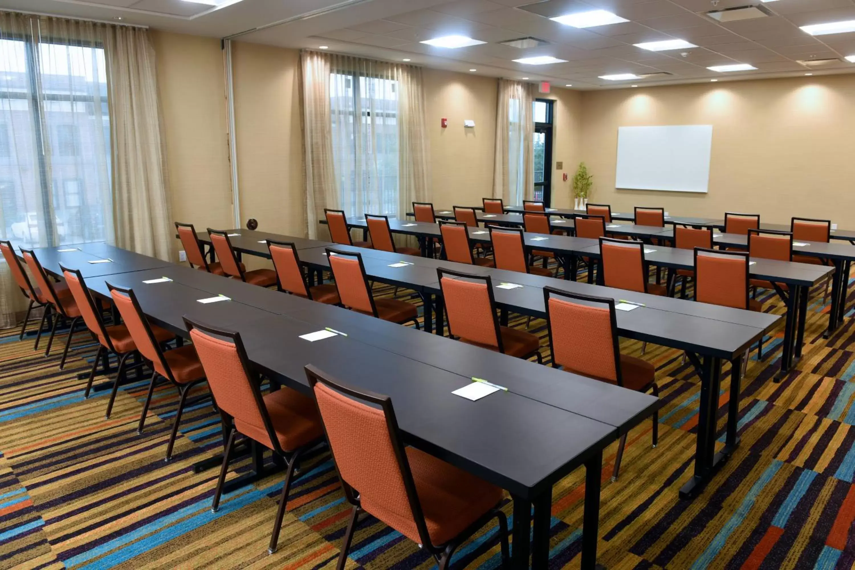 Meeting/conference room in Fairfield Inn & Suites by Marriott Omaha West