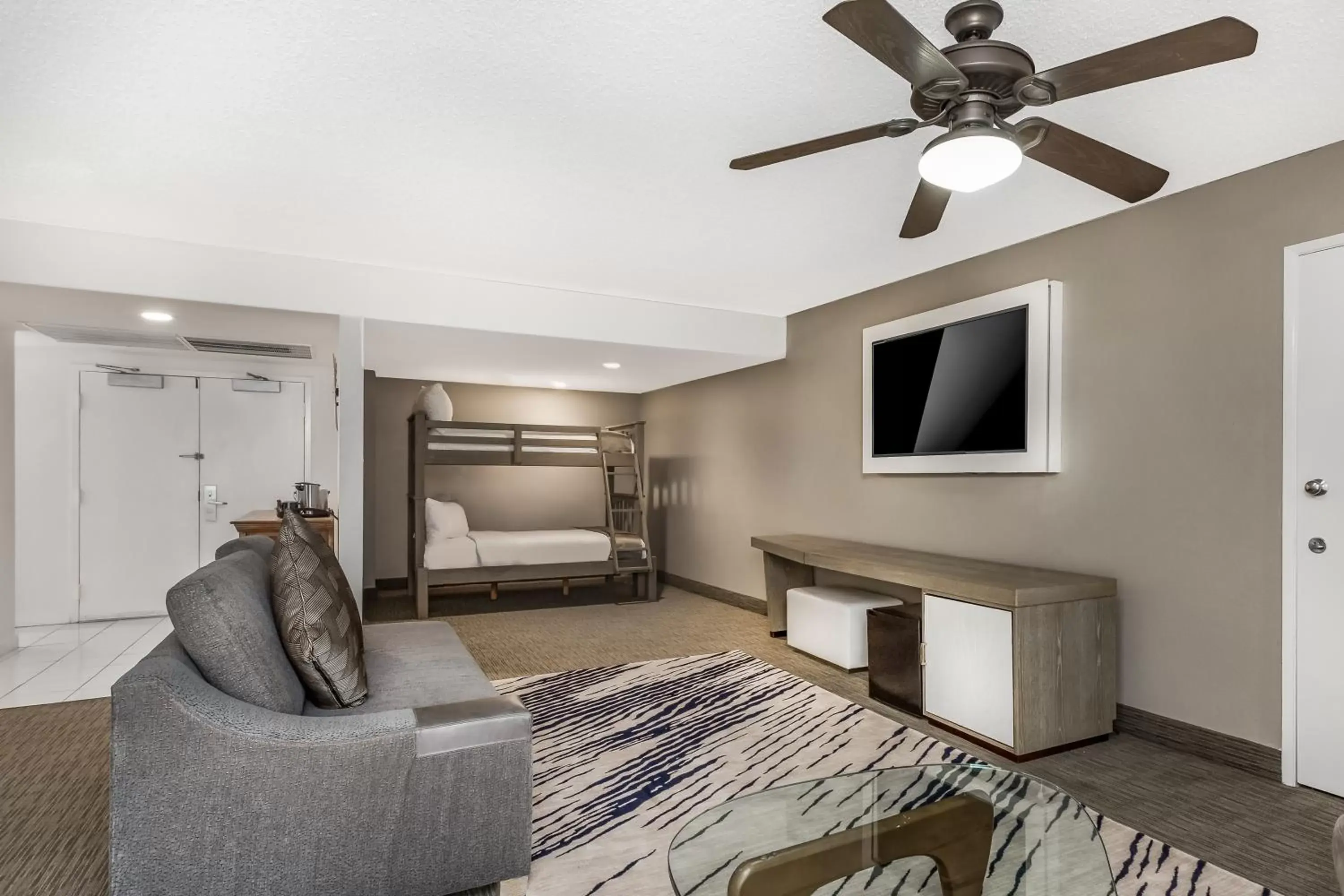 Living room, Seating Area in Anaheim Hotel