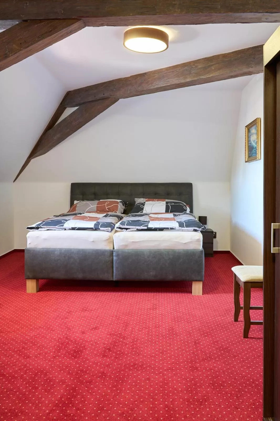 Bed in Vila Lovců králových