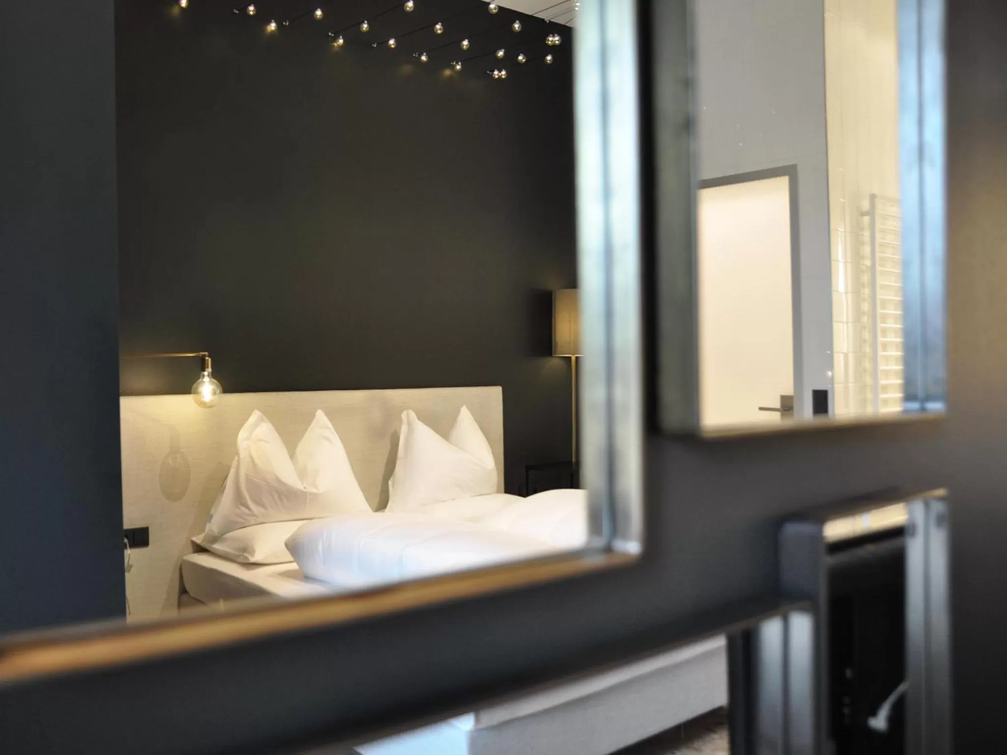 Decorative detail, Bed in grätzlhotel Schönbrunn