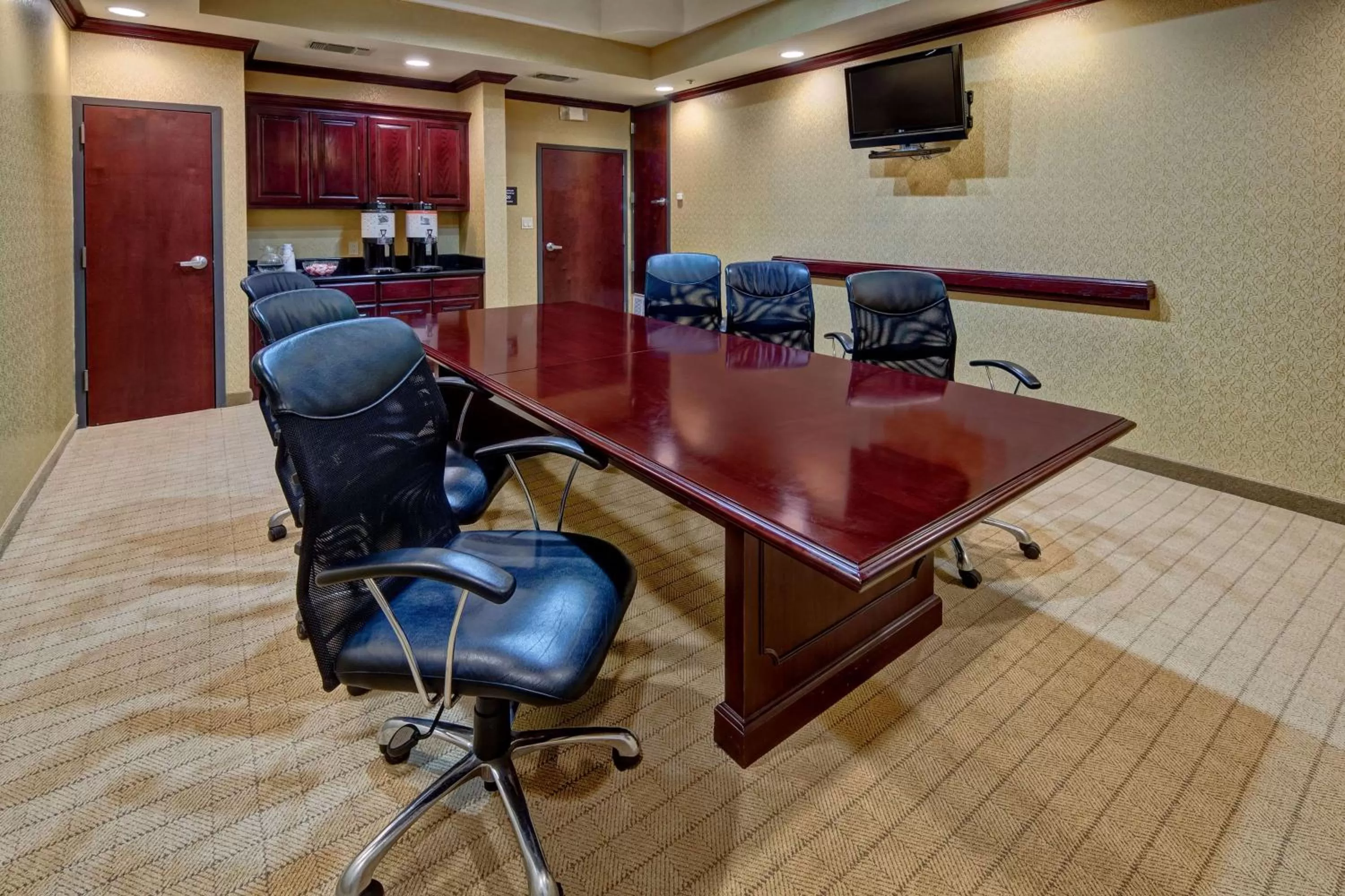 Meeting/conference room in Hampton Inn & Suites Corsicana