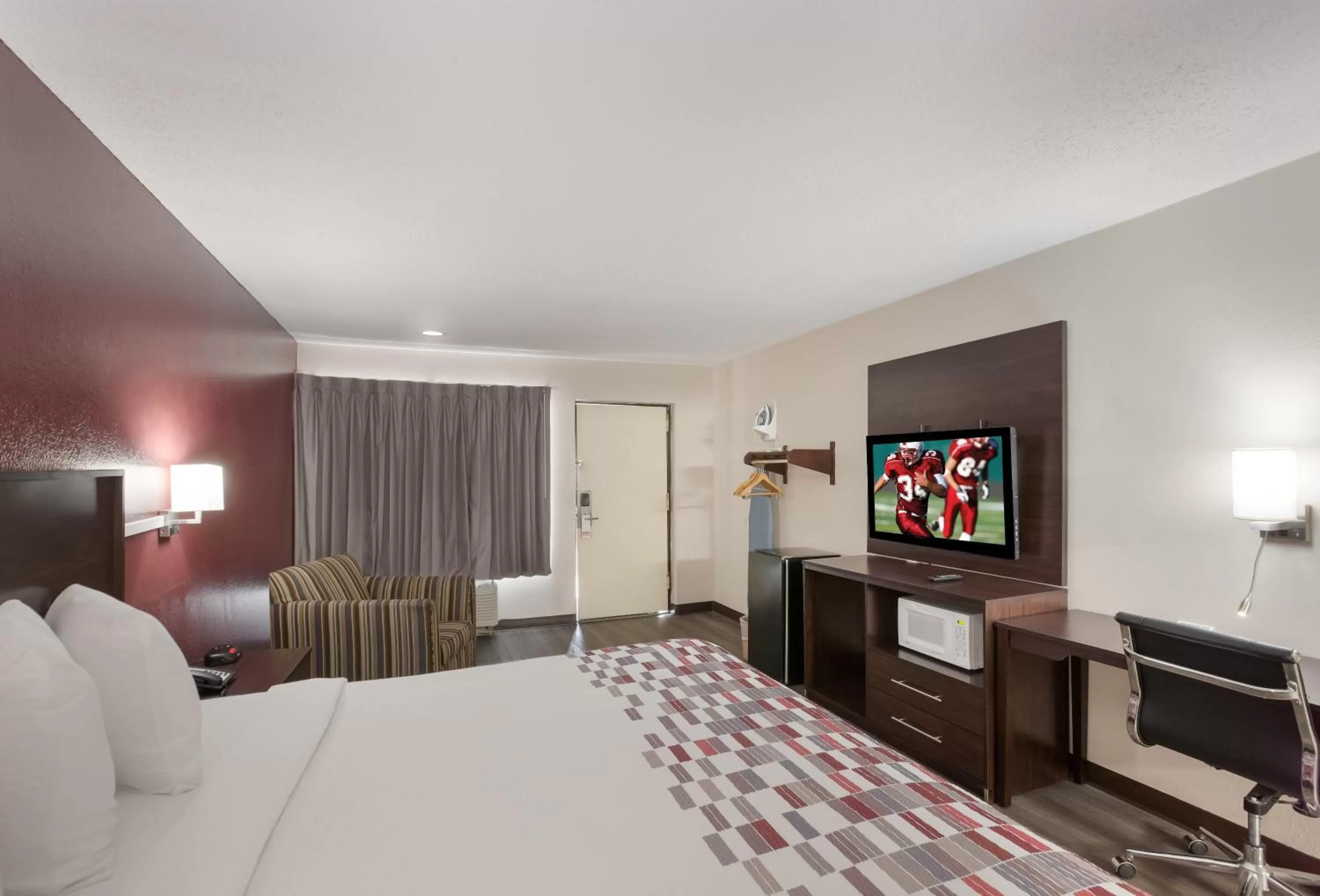 Photo of the whole room in Red Roof Inn Dillon, SC