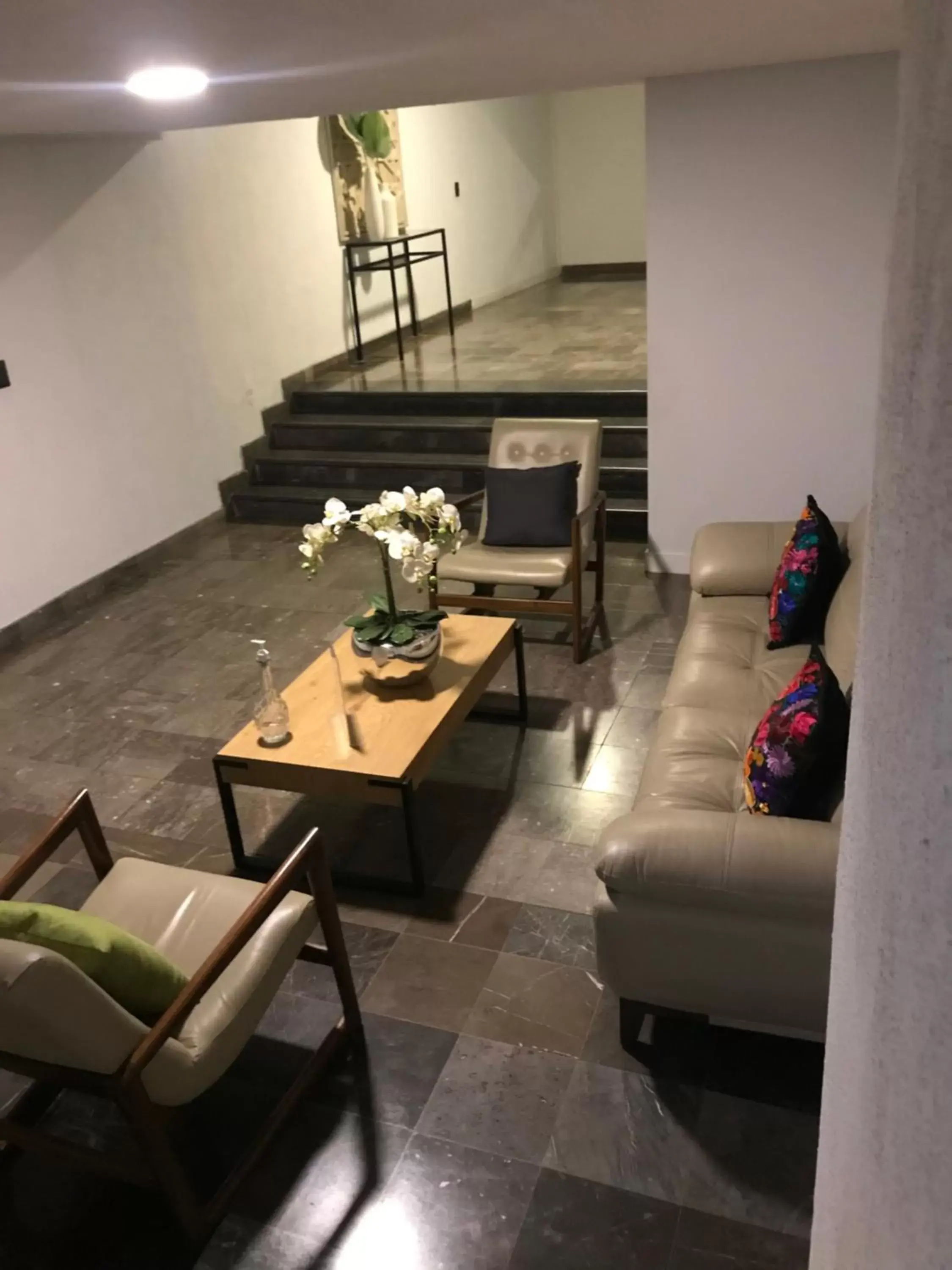 Lobby or reception, Seating Area in Hotel Emperador centro Guadalajara y Remodelado