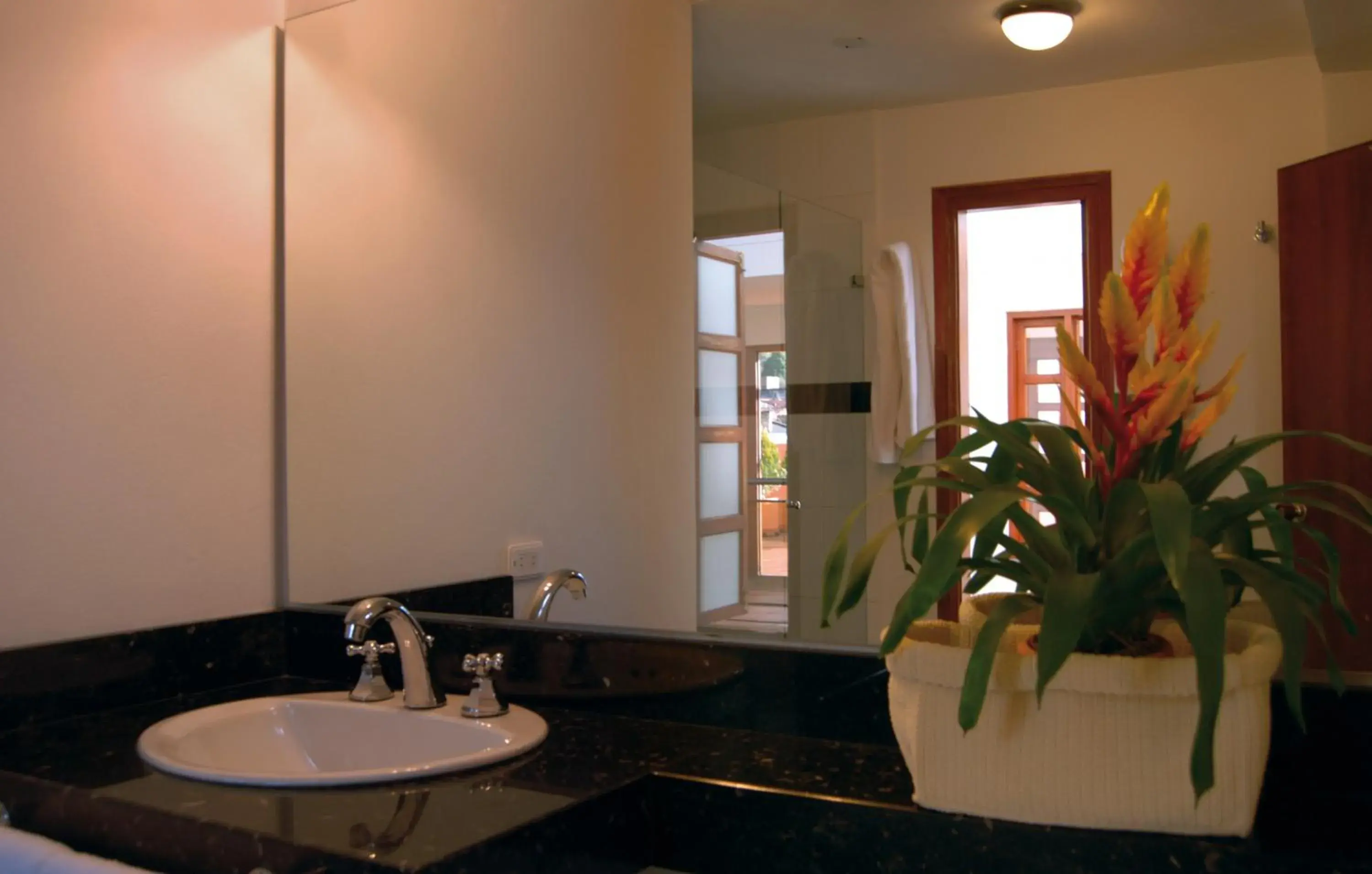 Decorative detail, Bathroom in Hotel Casa Deco