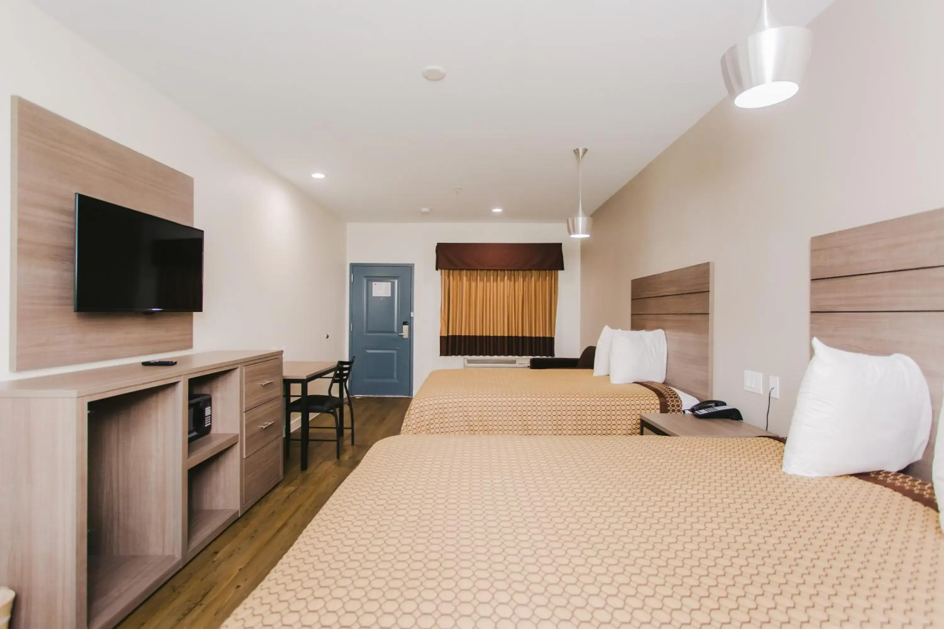 Bed in Palace Inn- Louetta Bed in Palace Inn- Louetta