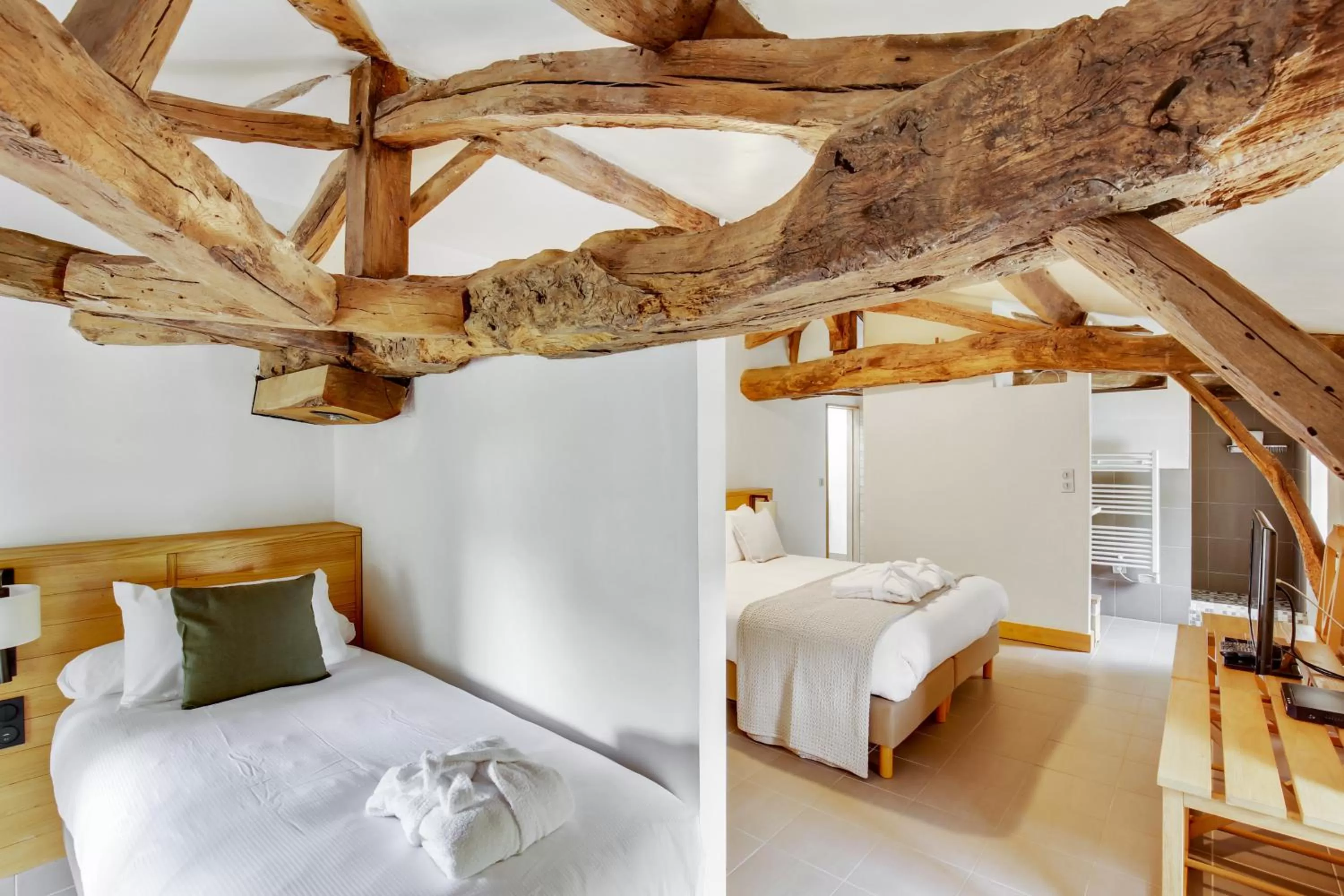 Bedroom, Bed in Le logis de Valandraud