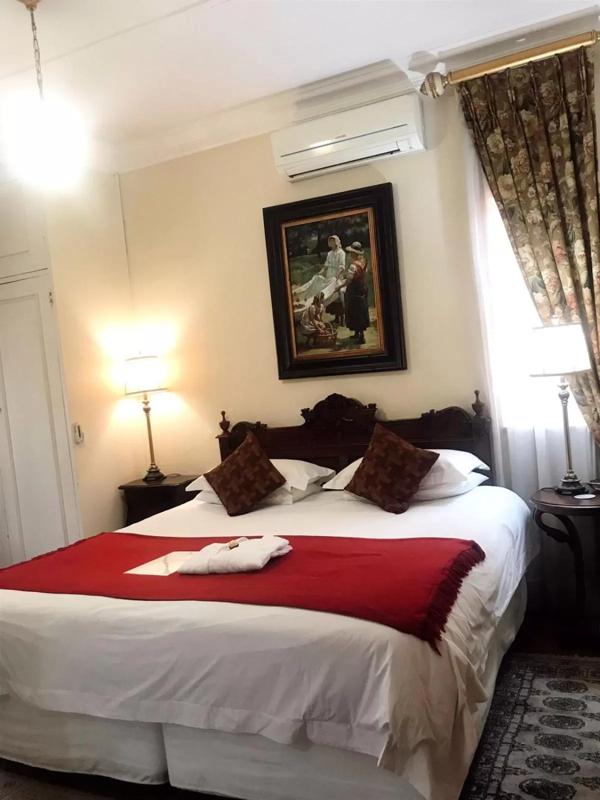 Bed in Brooklyn Place