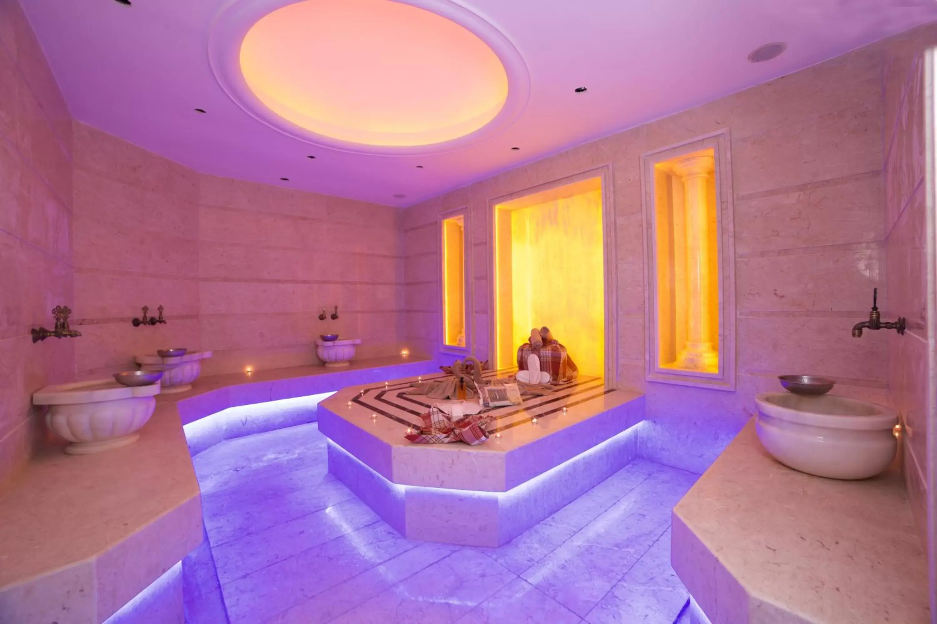 Massage, Swimming Pool in Icon Istanbul Hotel