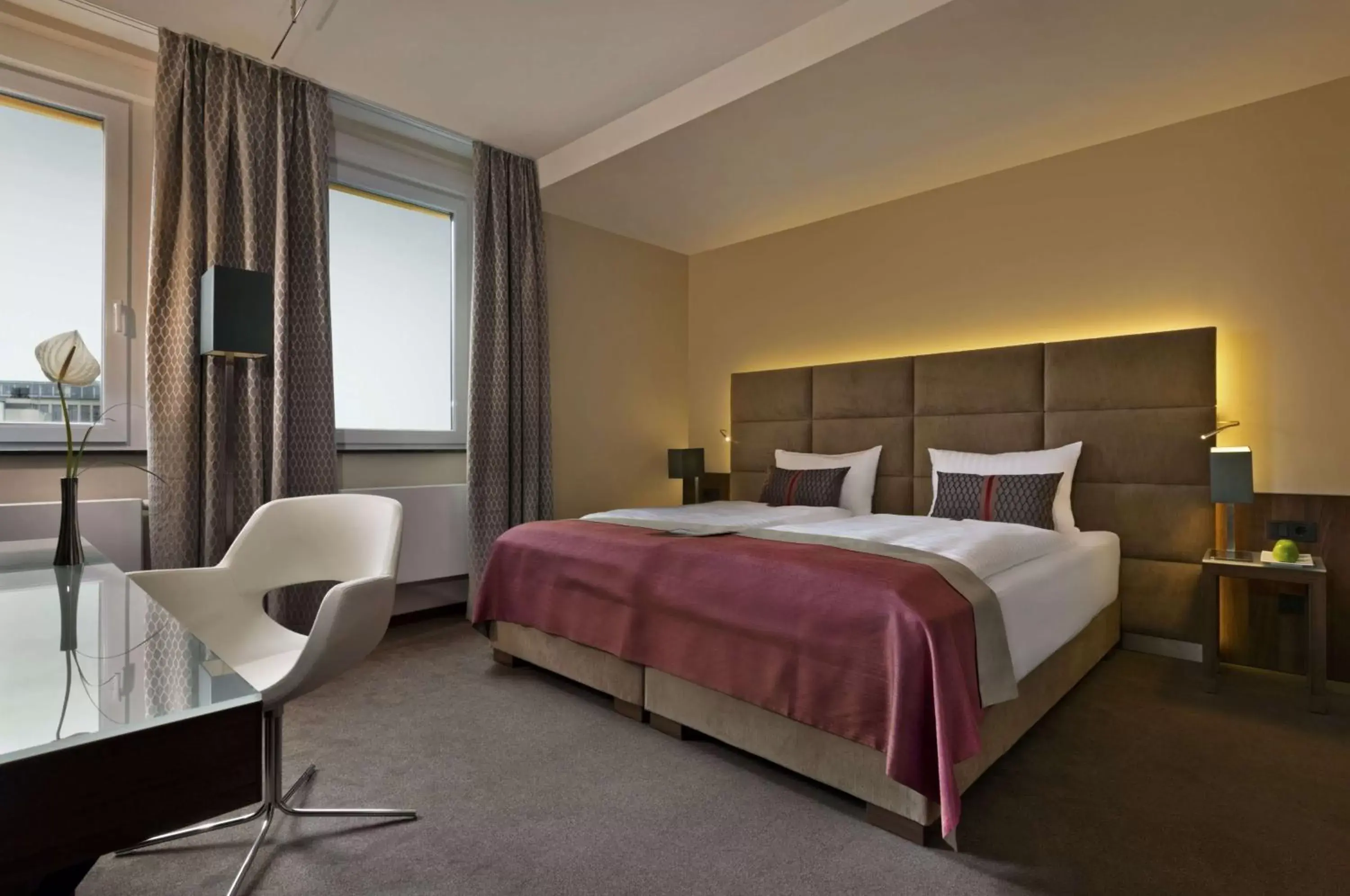 Bedroom, Bed in Flemings Selection Hotel Frankfurt-City