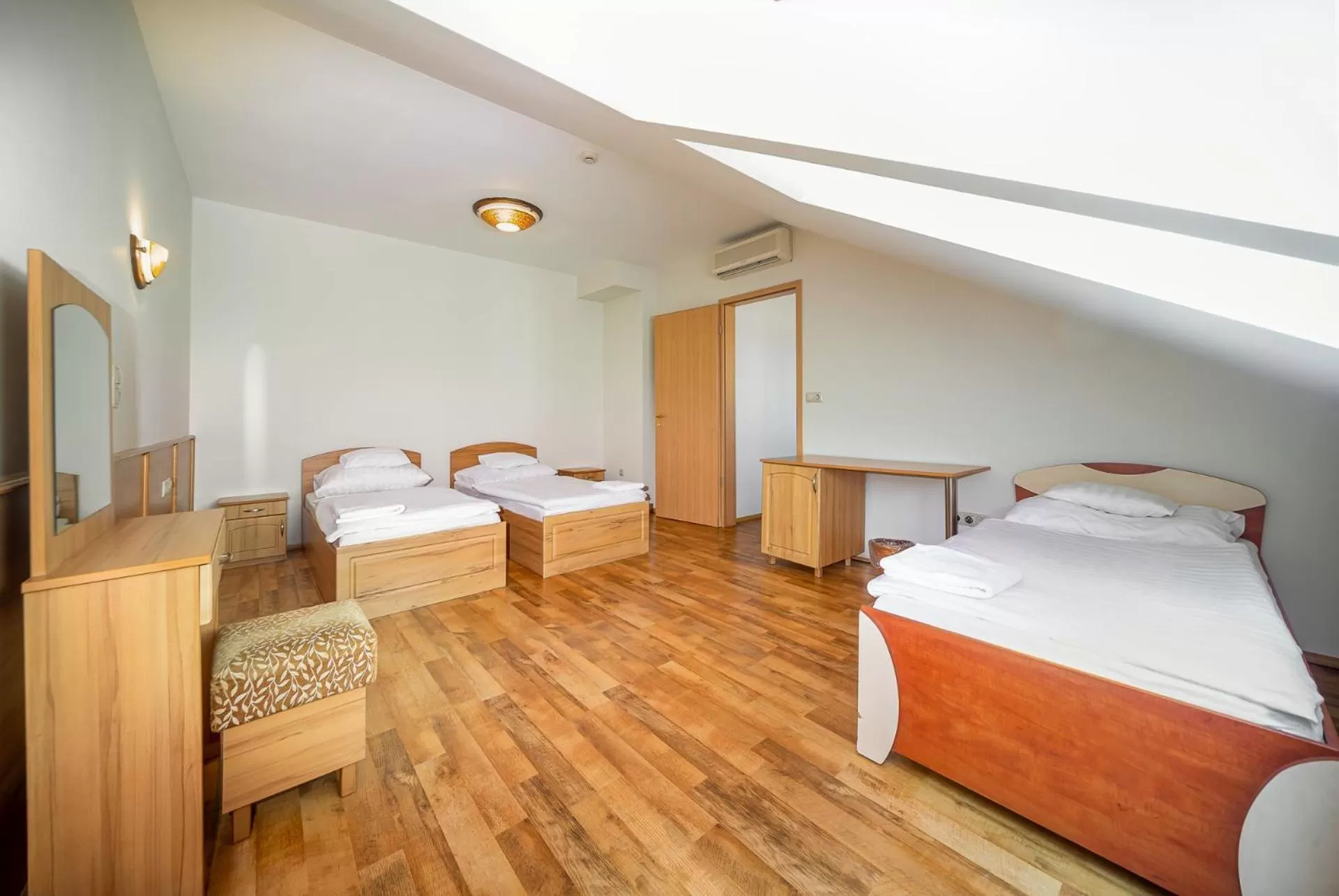 Bed in Nefelejcs Hotel