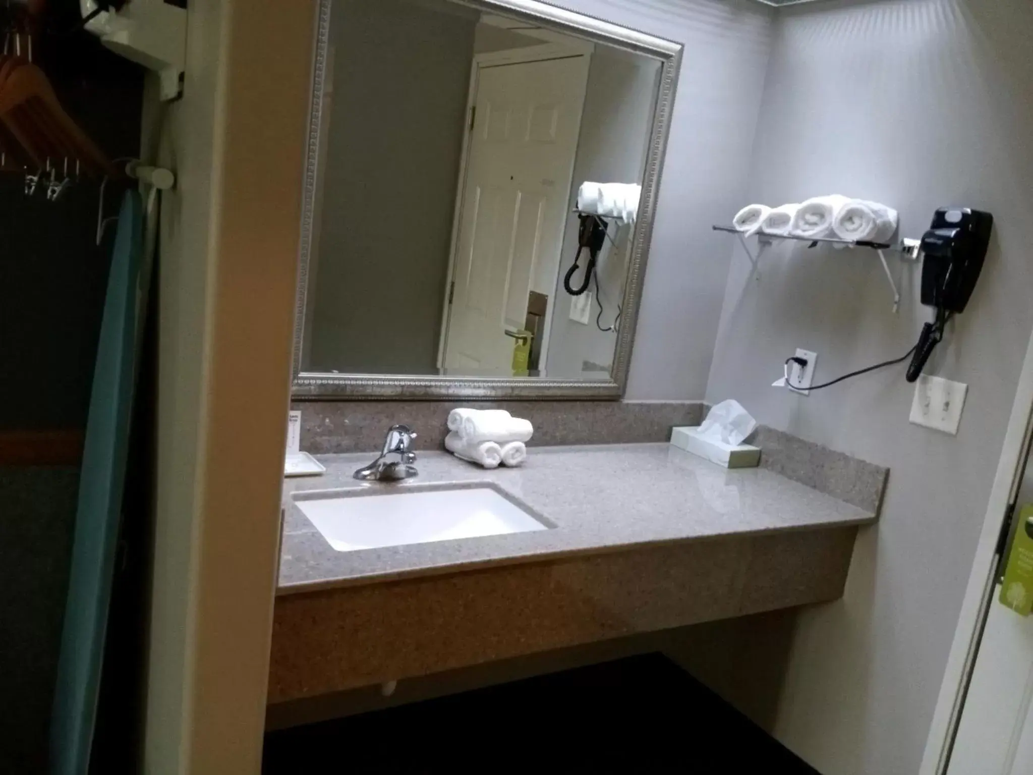 Bathroom in Platte Valley Inn