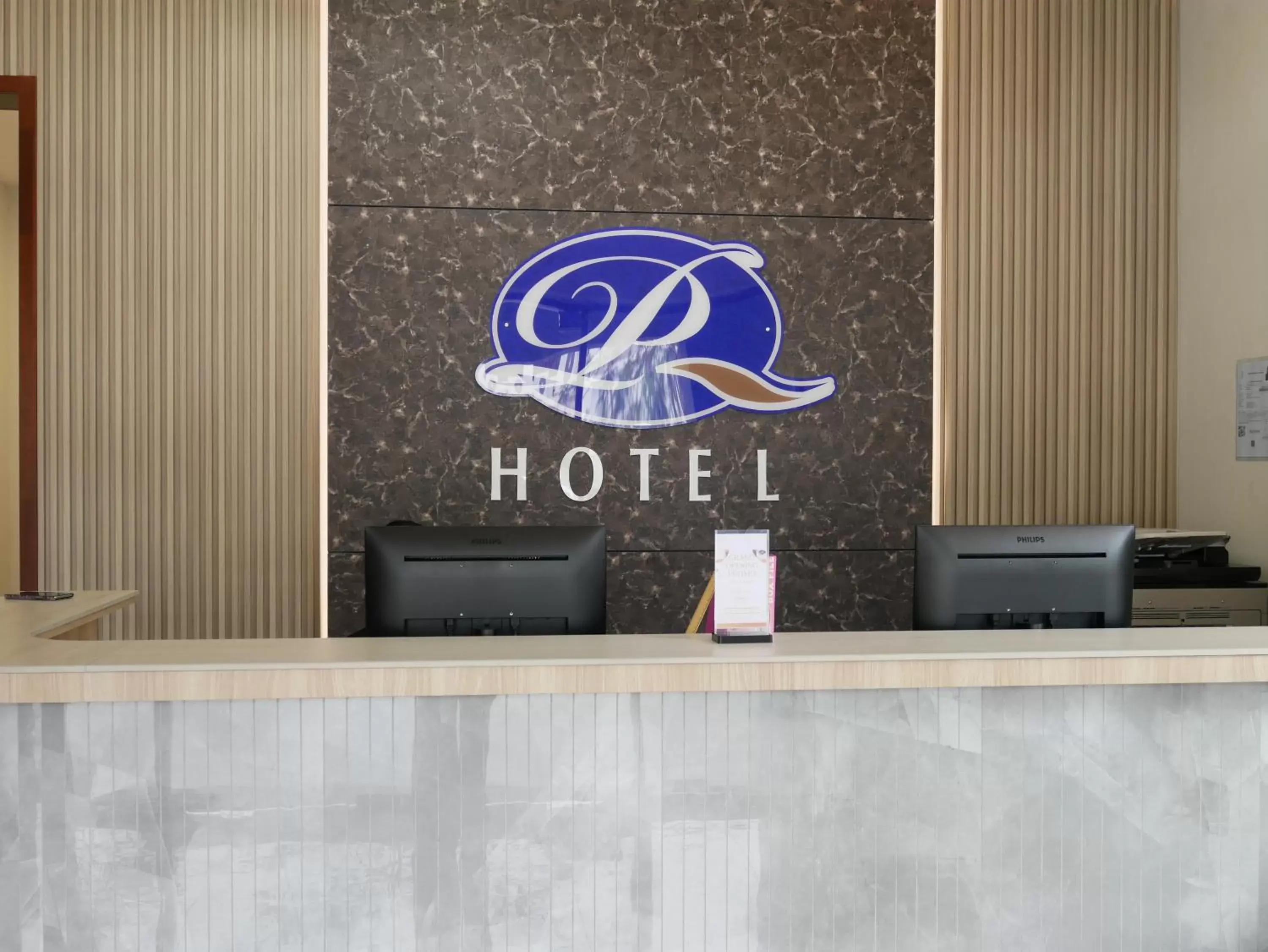 Lobby/Reception in Pantai Regal City Hotel