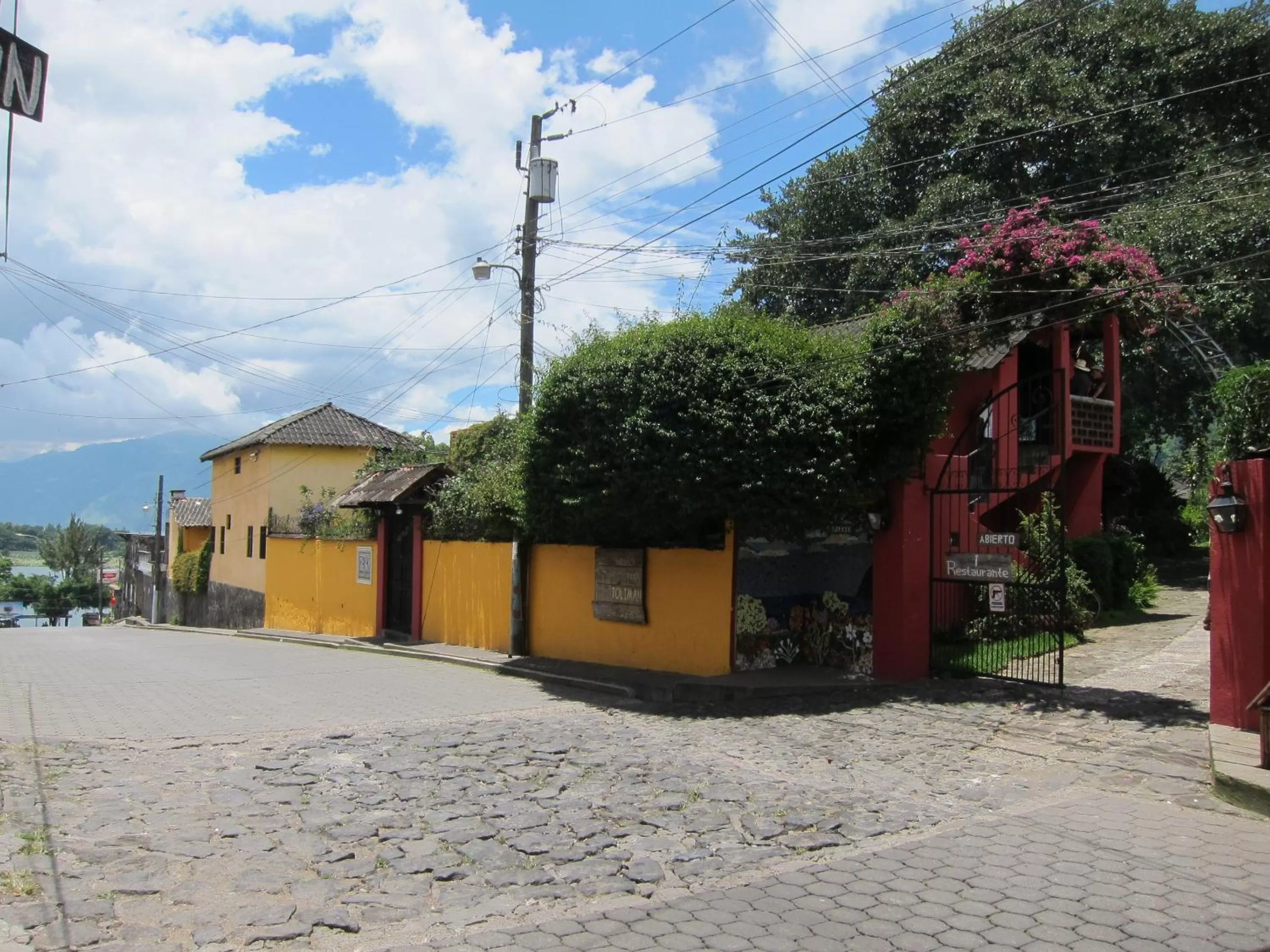 Facade/entrance in Hotel Toliman