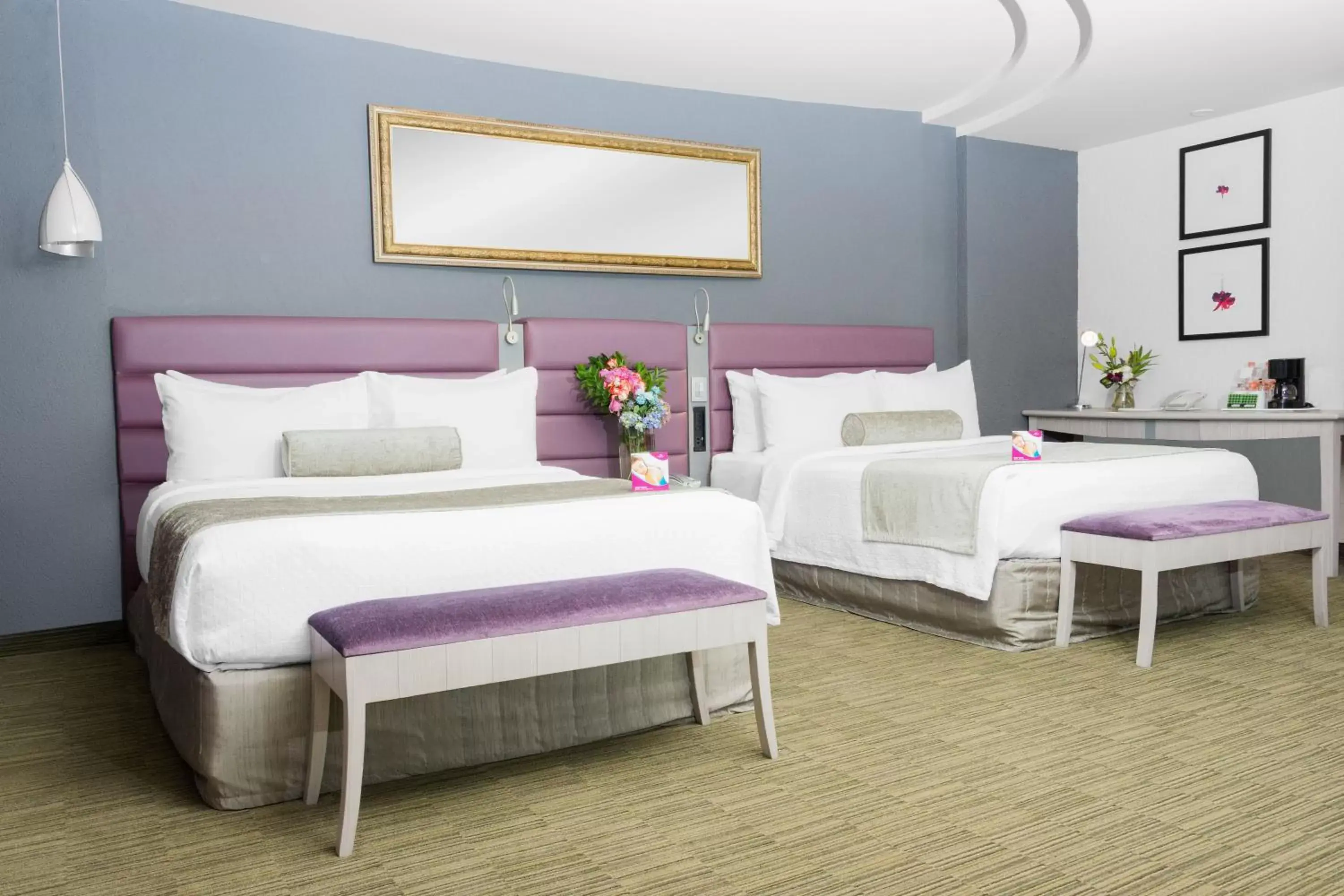 Bed in Crowne Plaza Toluca - Lancaster, an IHG Hotel