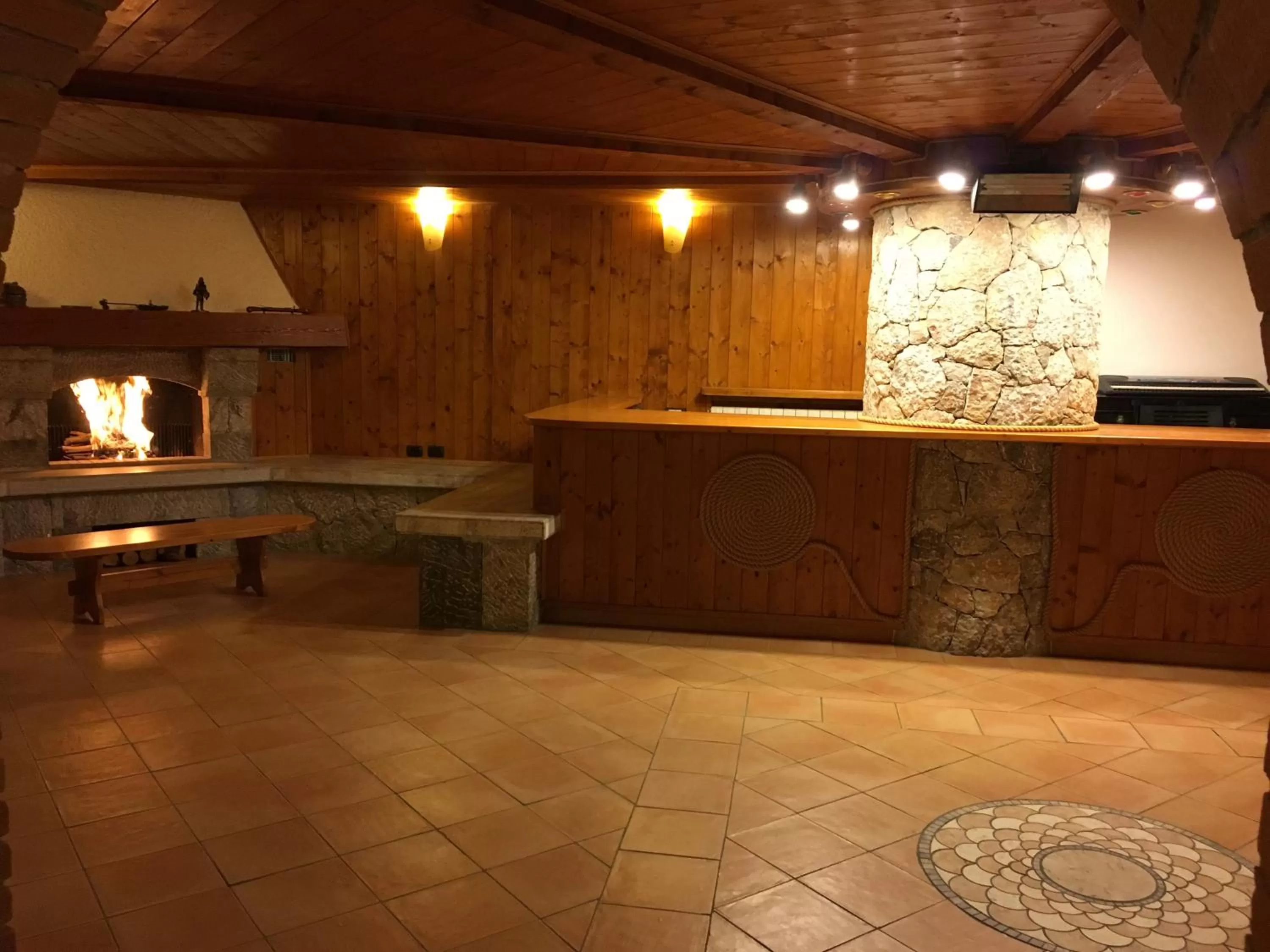 Communal lounge/ TV room in Resort Ninfea San Pellegrino Terme