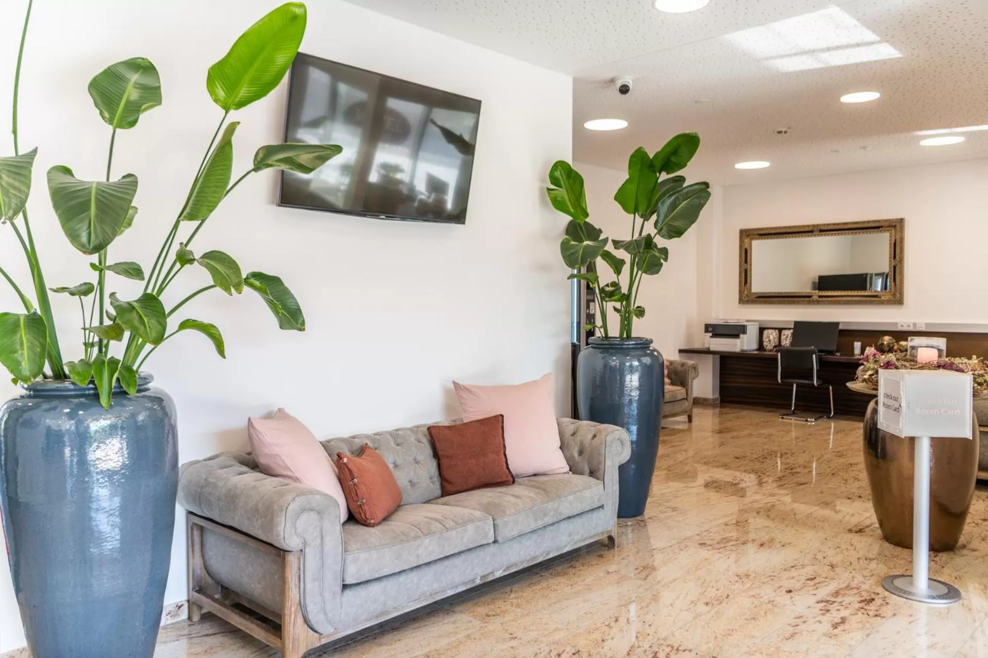 Lobby or reception, Seating Area in Motel Keckeis Inn - Self Check-in