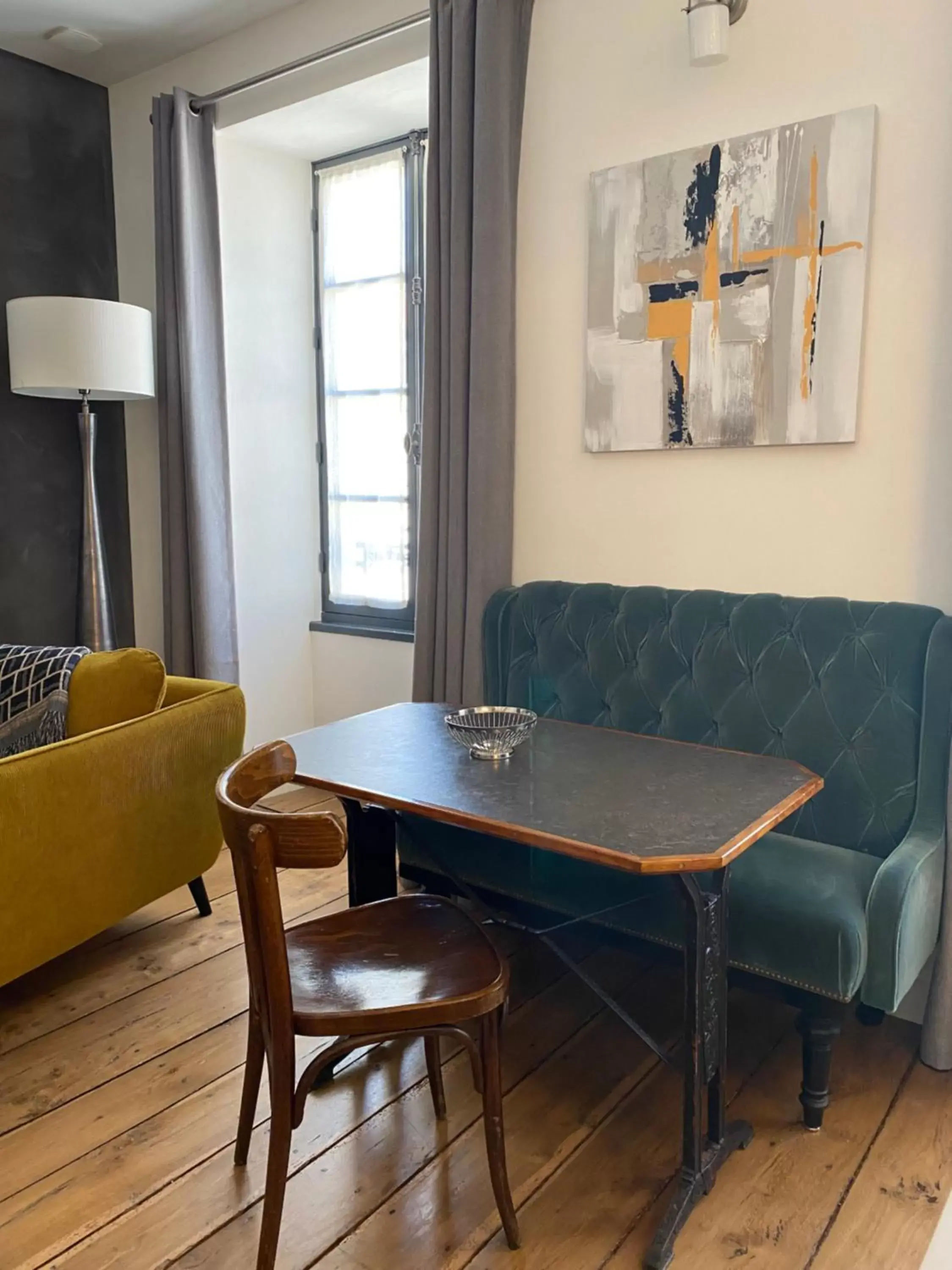 Dining area, Seating Area in Apparthôtel Villa Côté Plateau - Angoulême Centre