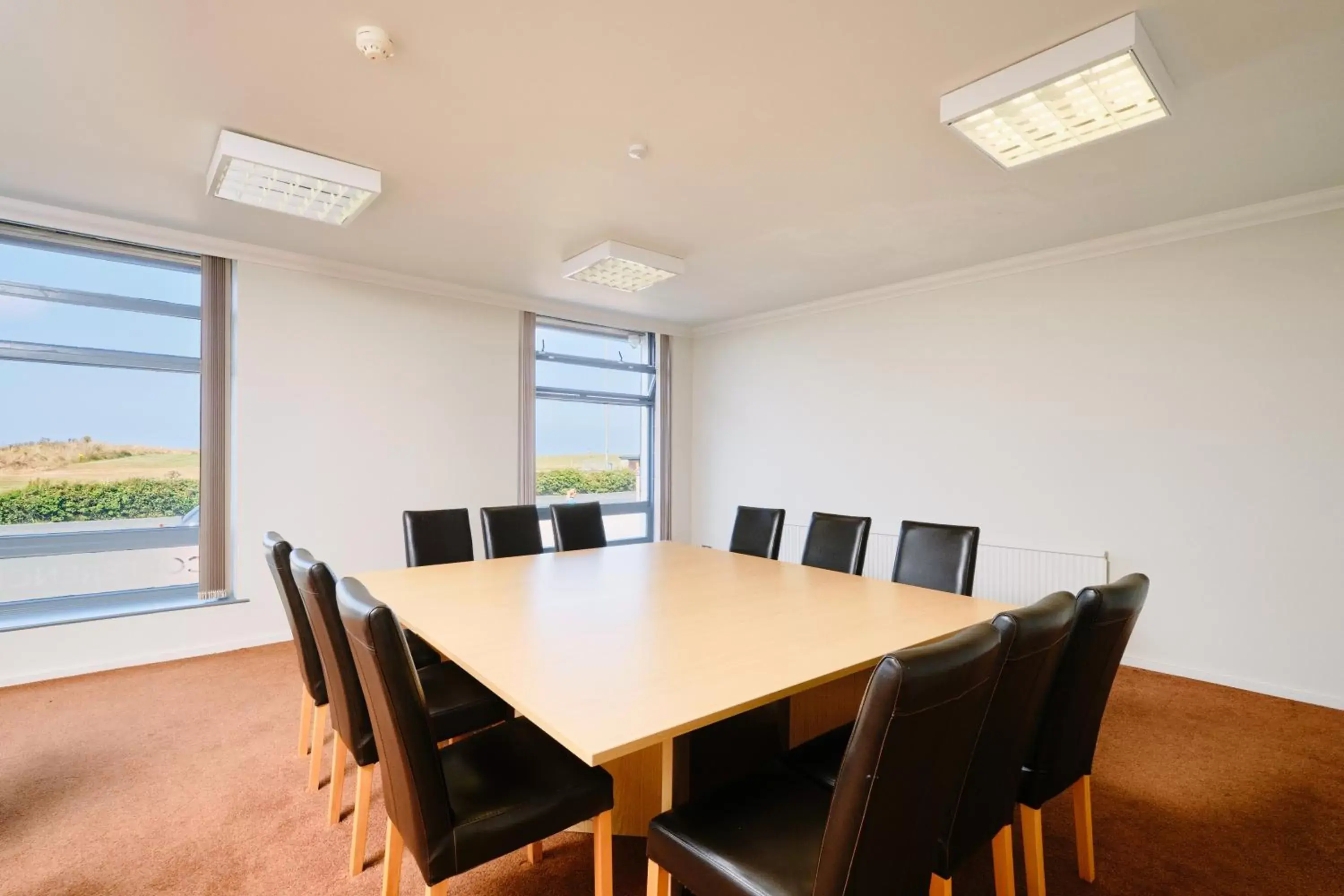 Business facilities, Dining Area in The Kilbirnie Hotel