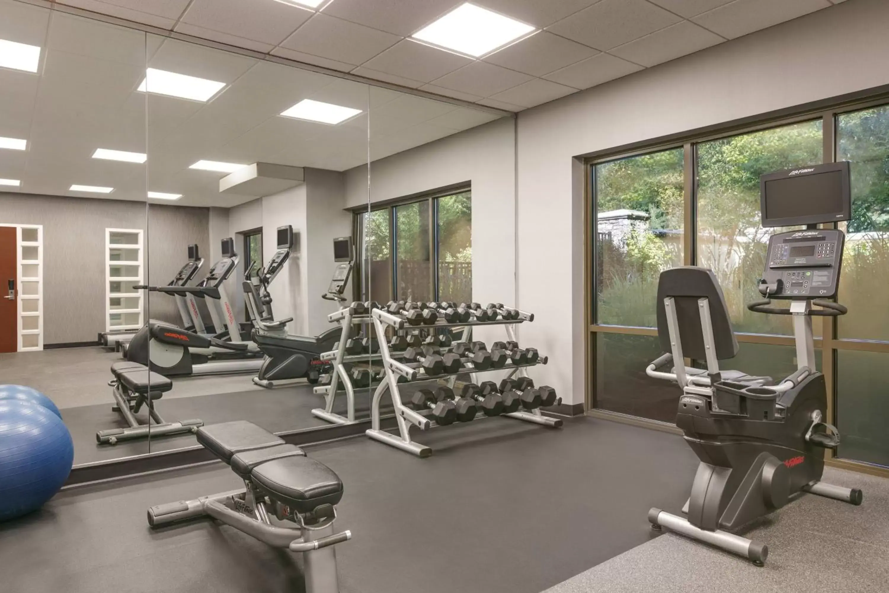 Fitness centre/facilities, Fitness Center/Facilities in Courtyard Lancaster