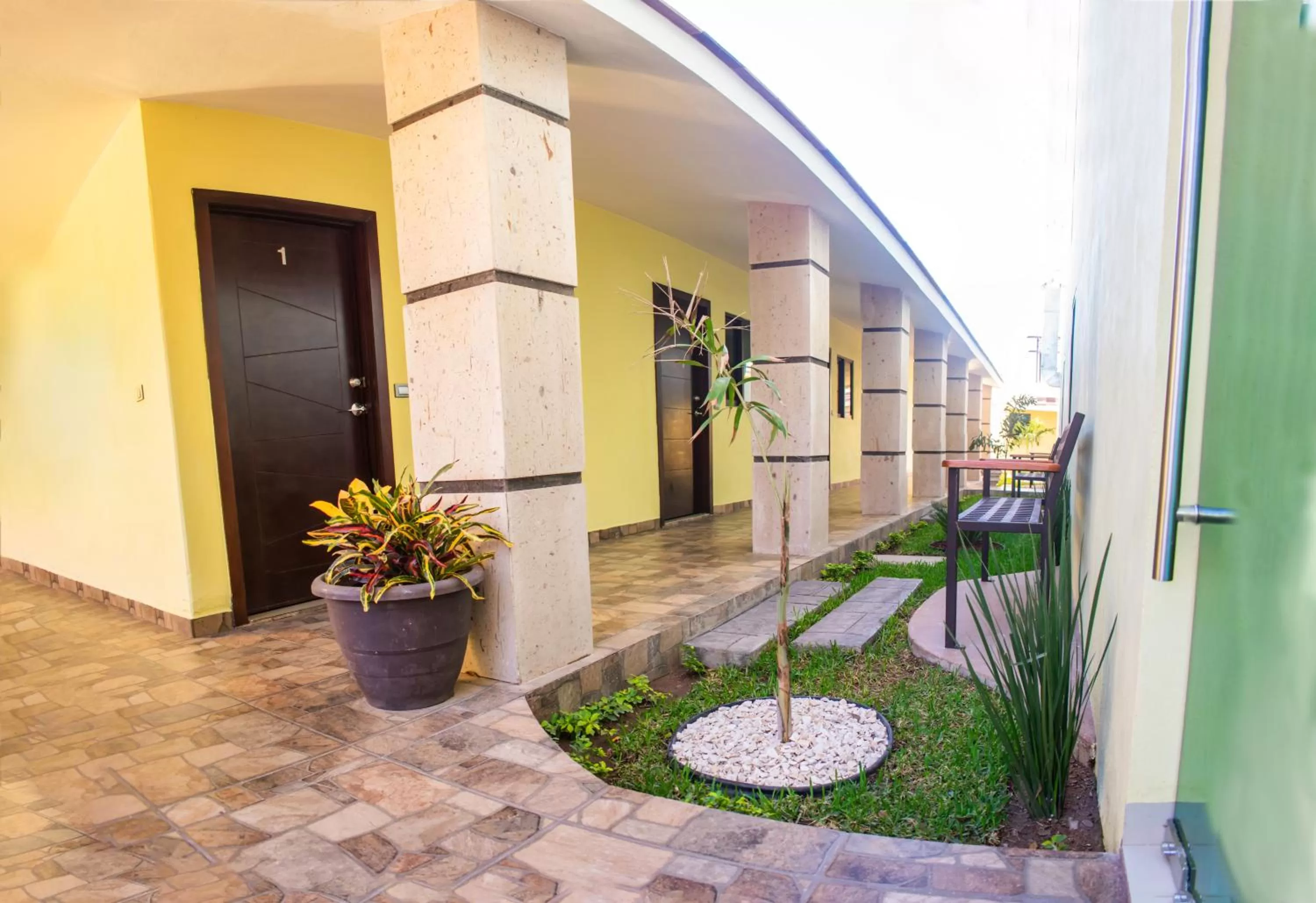 Patio in Hotel EL MILAGRO