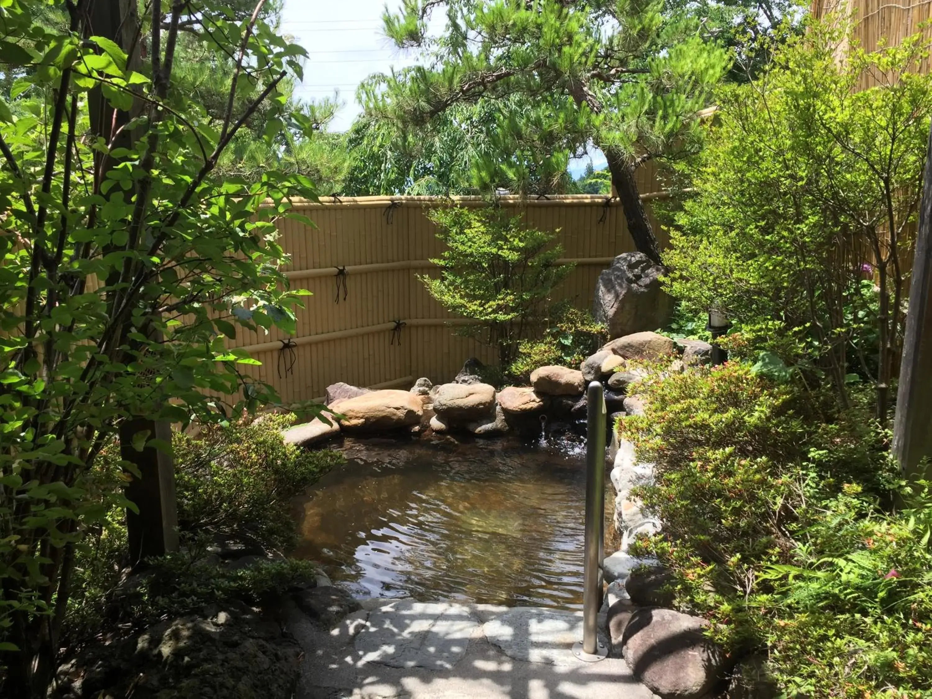 Open Air Bath in Ryokan Warabino
