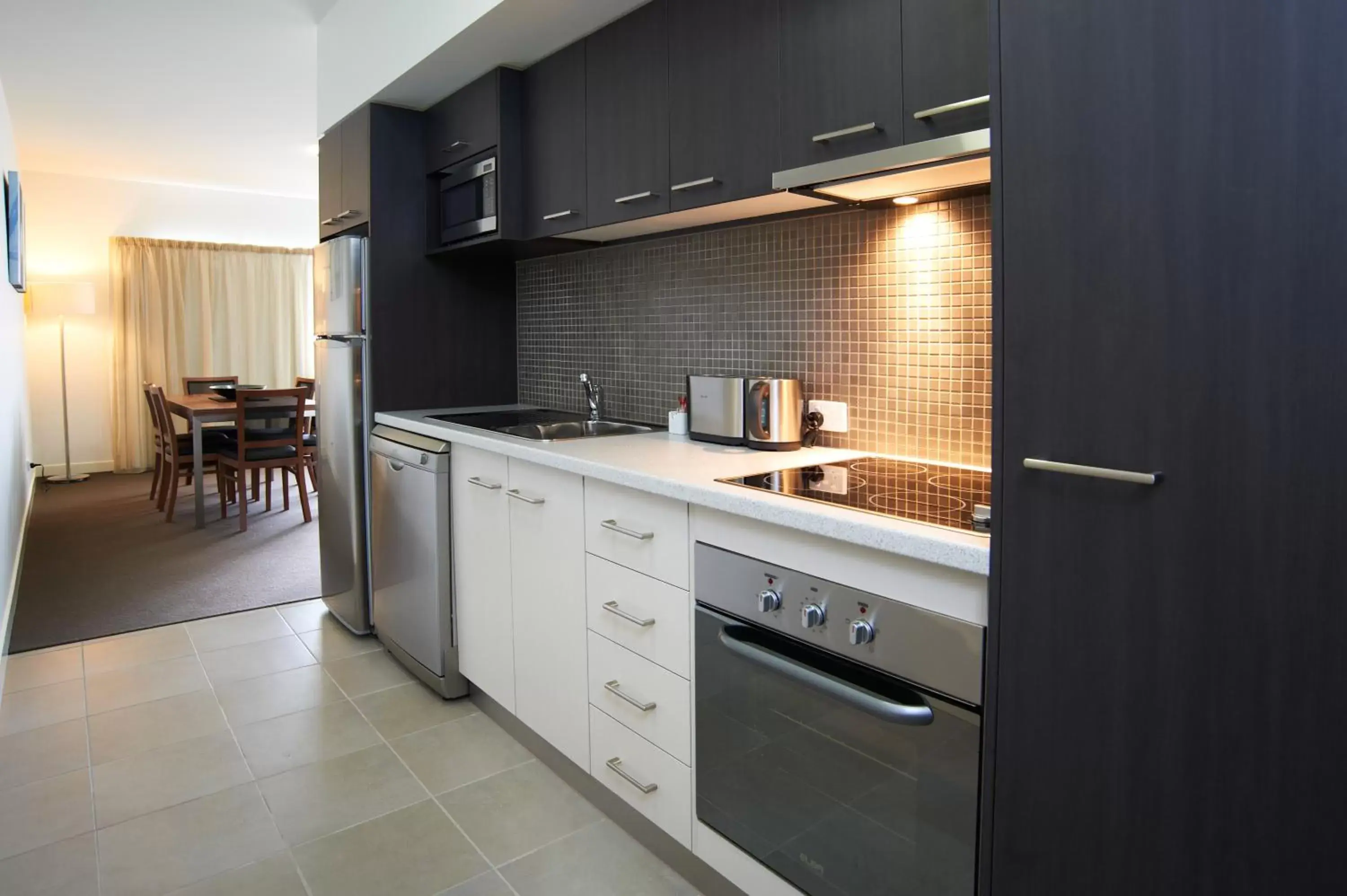 Kitchen or kitchenette, Kitchen/Kitchenette in Quest Dubbo