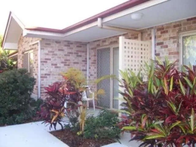 Property building in Redland Bay Motel