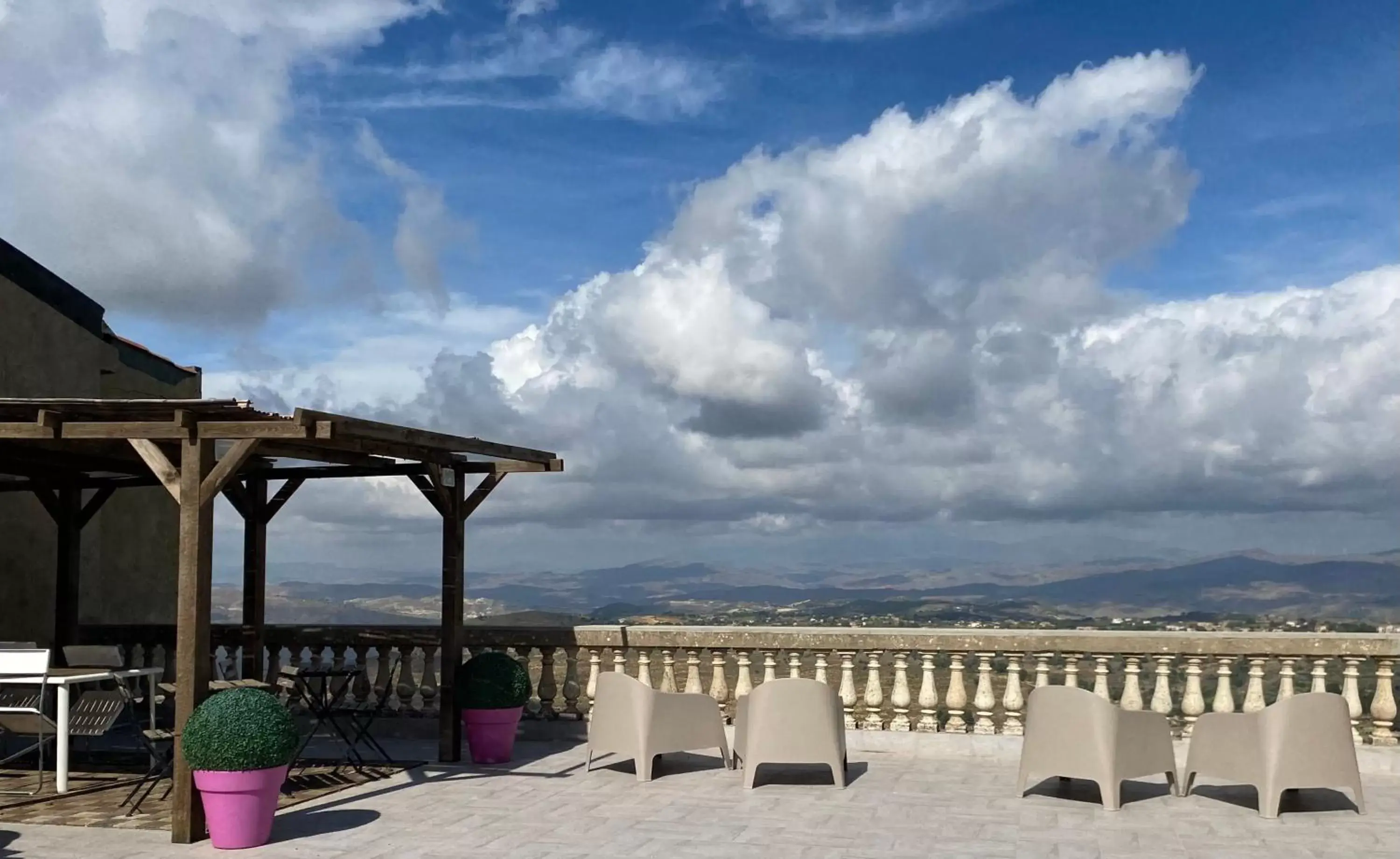 Balcony/Terrace in Enna Inn Centro