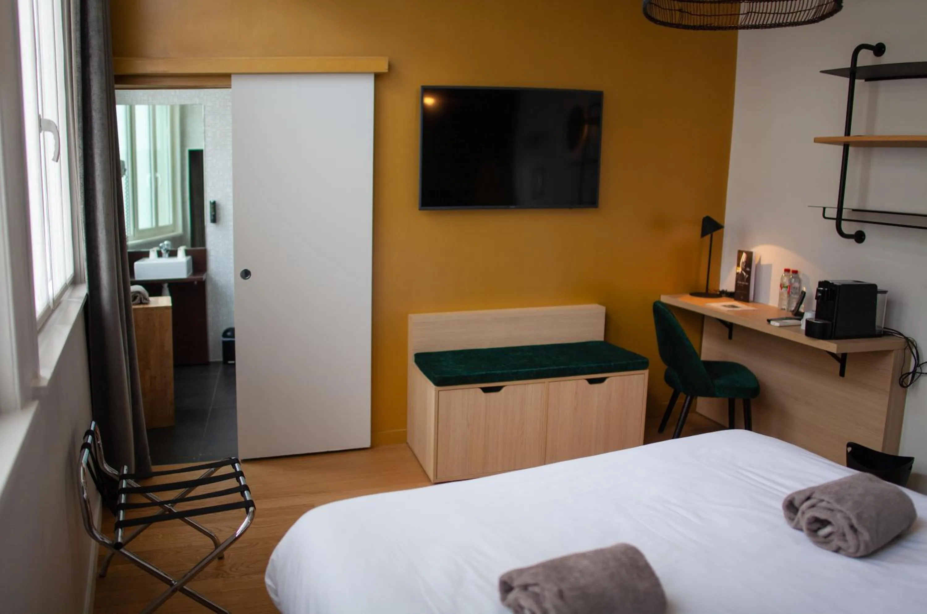 Photo of the whole room, Bed in Hotel Kanaï