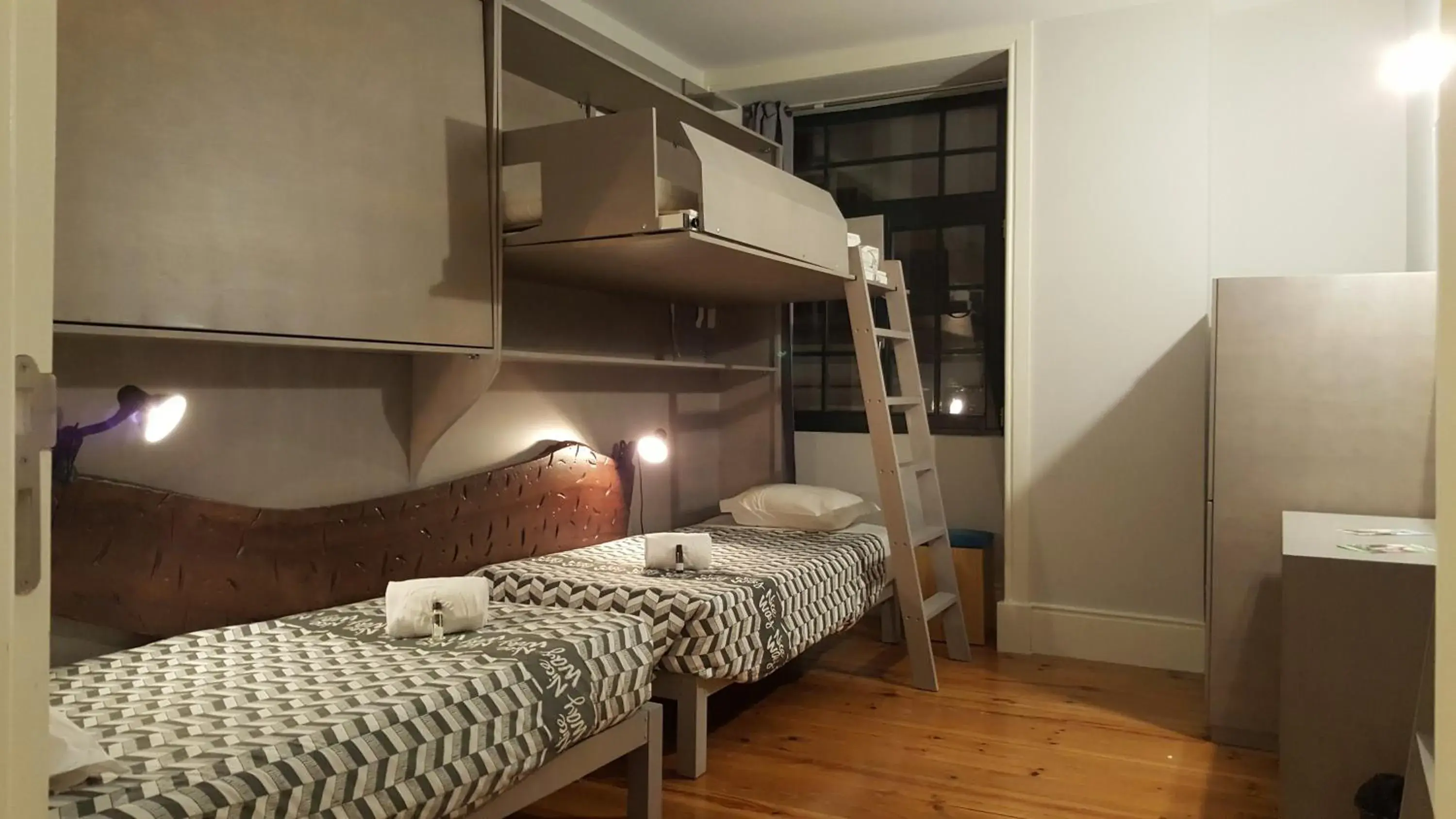 Bedroom, Bunk Bed in Nice Way Porto Hostel