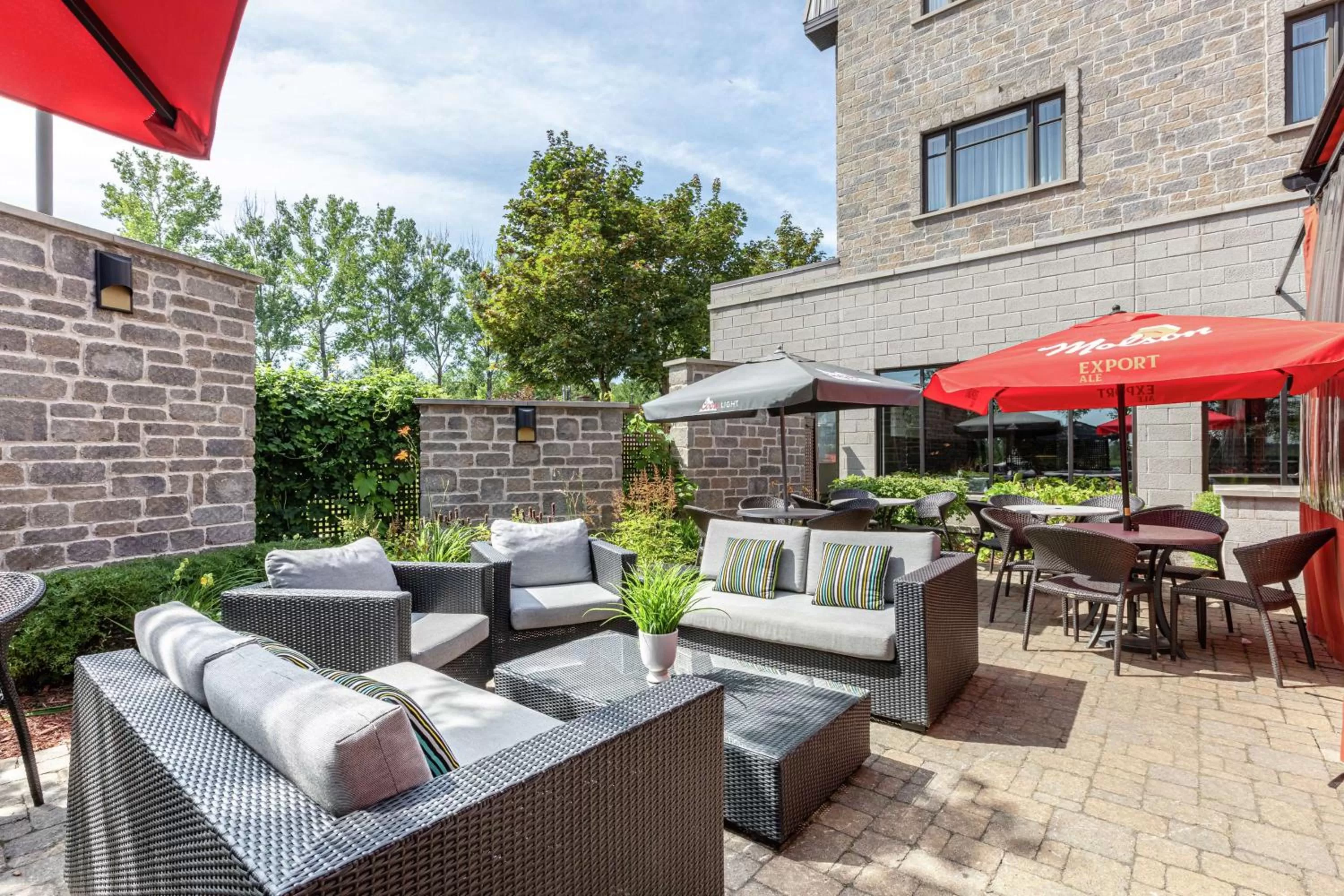 Restaurant/places to eat in DoubleTree by Hilton Quebec Resort