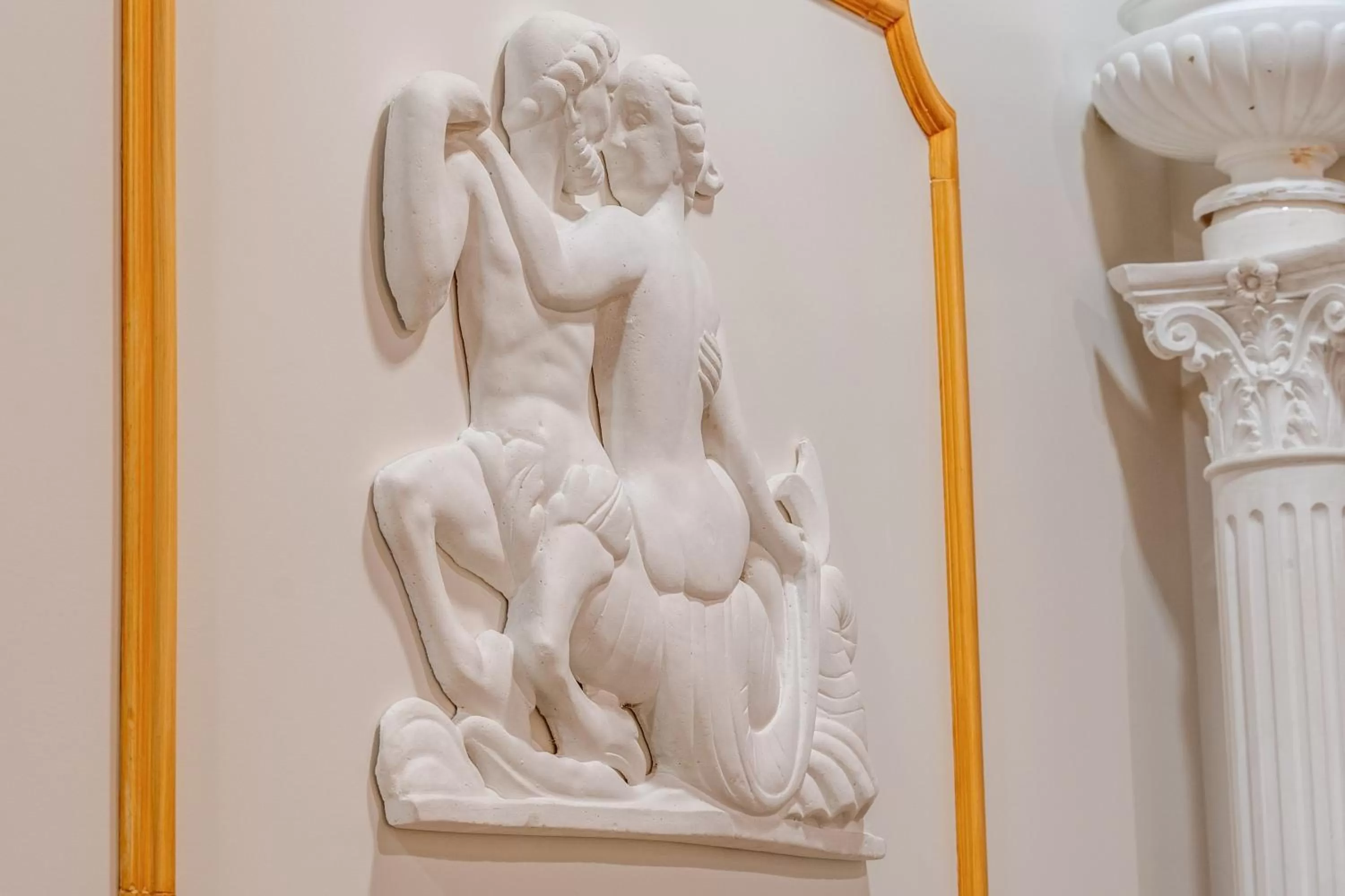 Decorative detail in Matisse Royal