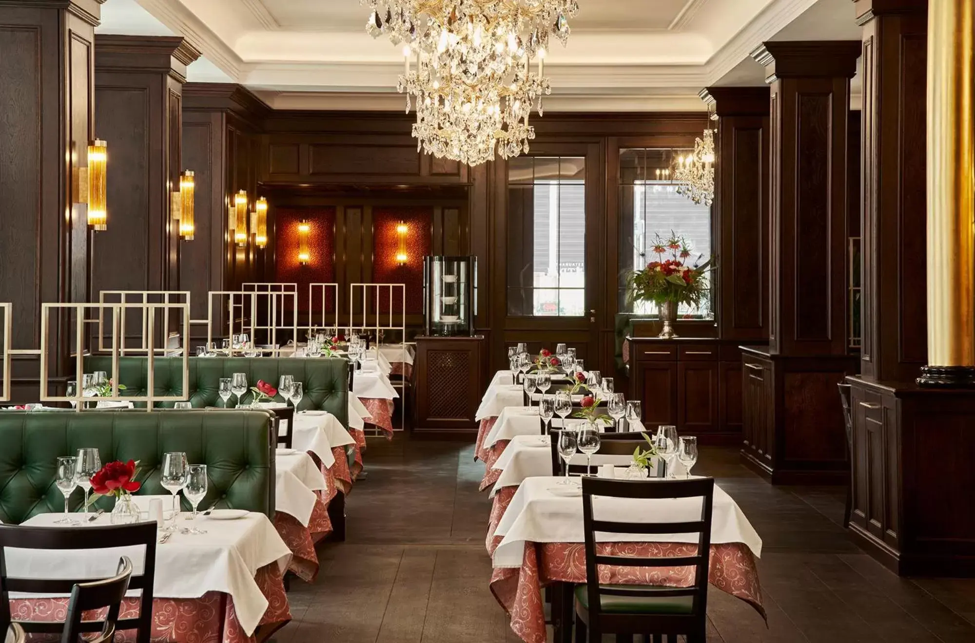 Restaurant/Places to Eat in Eden Hotel Wolff