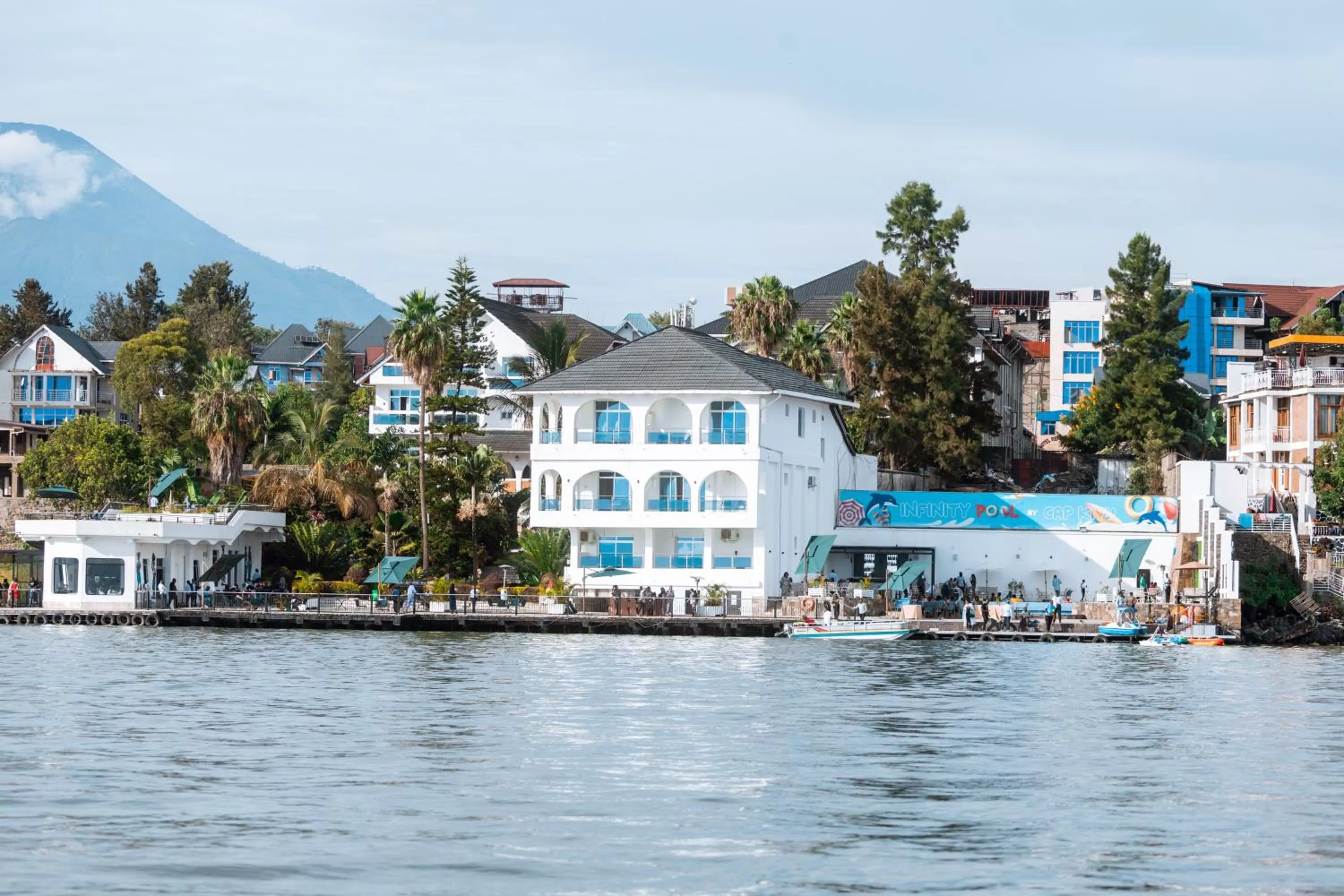 Property building in Cap Kivu Hôtel