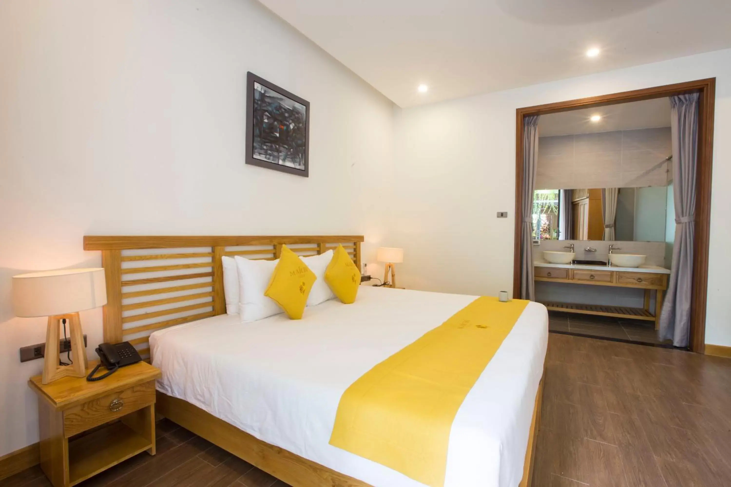 Bathroom, Bed in MaiChi Villa Hoi An Bathroom, Bed in MaiChi Villa Hoi An