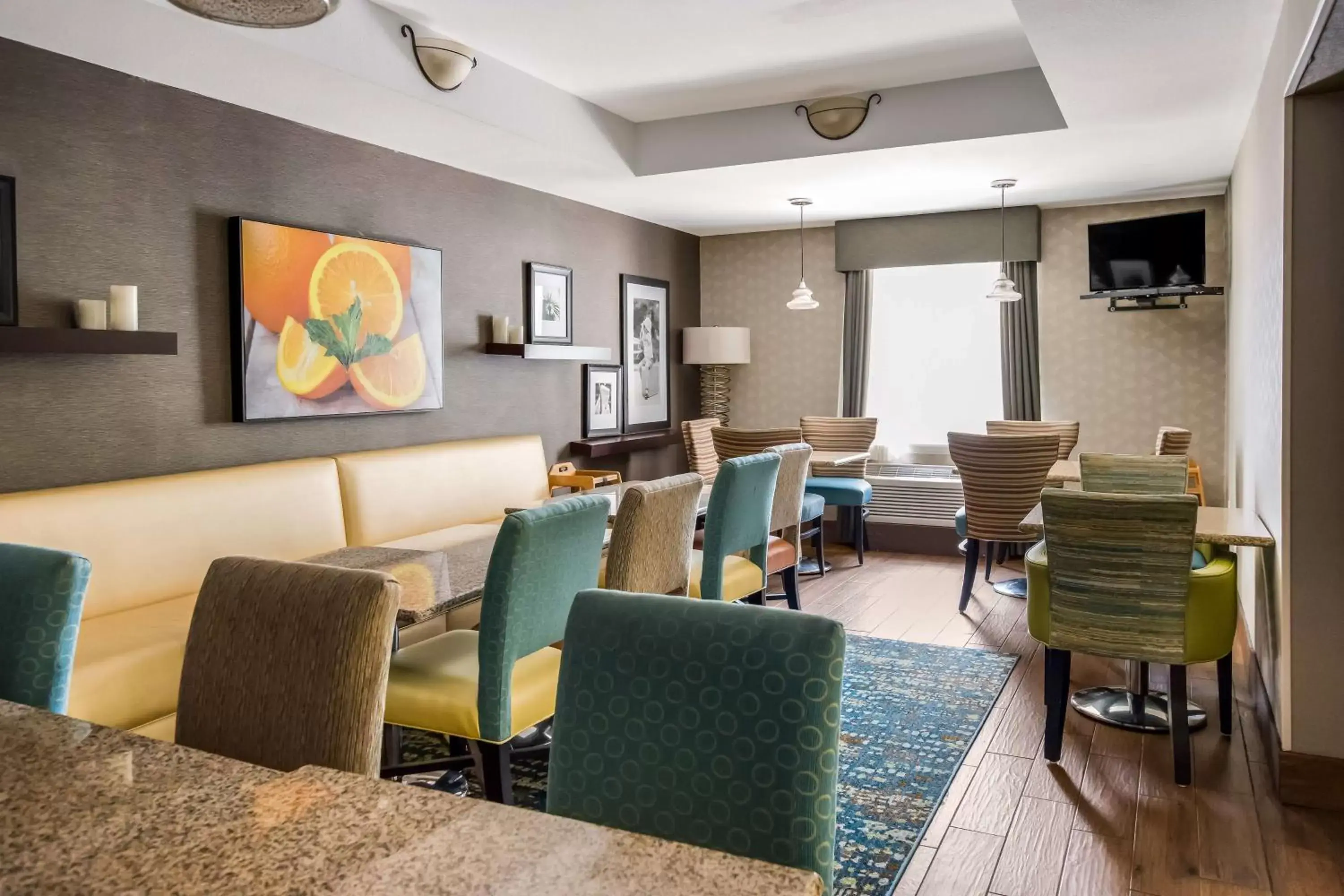 Lobby or reception, Restaurant/Places to Eat in Hampton Inn Winter Haven