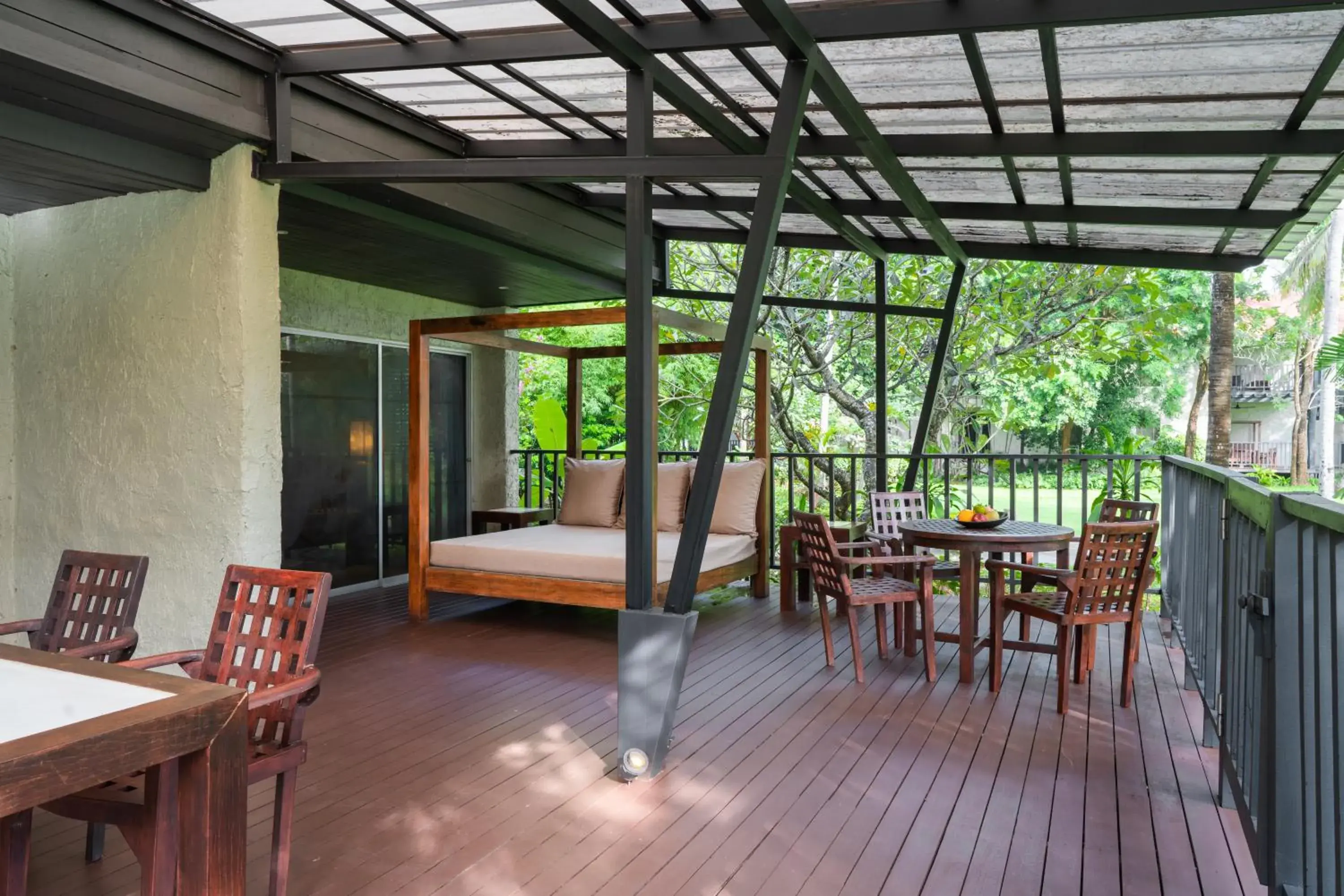 Balcony/Terrace, Restaurant/Places to Eat in Wyndham Hua Hin Pranburi Resort & Villas
