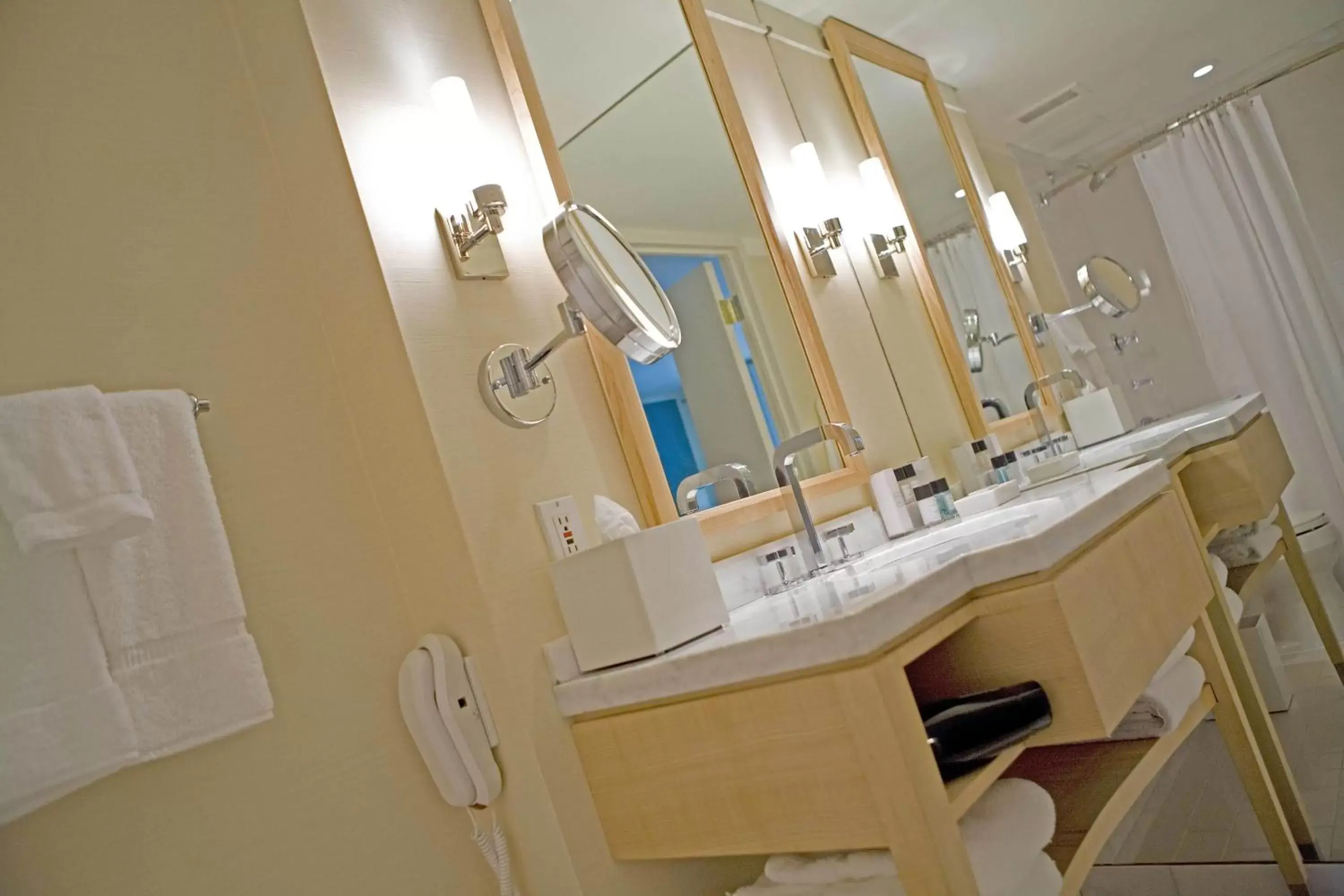 Bathroom in The Colonnade Hotel Bathroom in The Colonnade Hotel