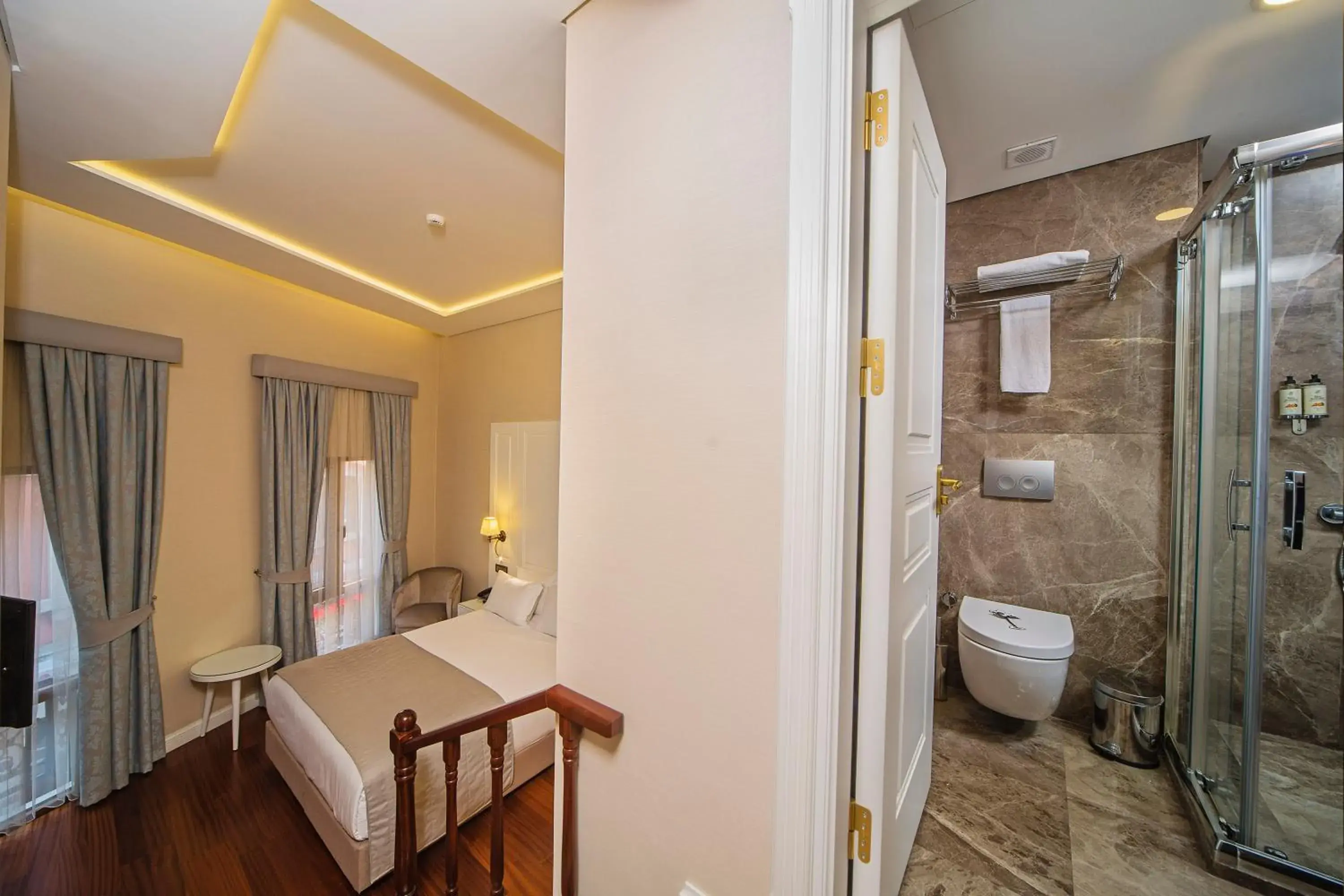 Shower, Bathroom in Ada Karakoy Hotel