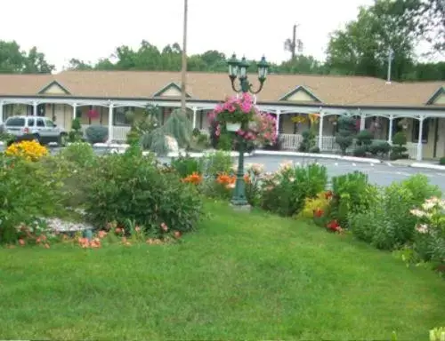 Garden in Cheshire Welcome Inn