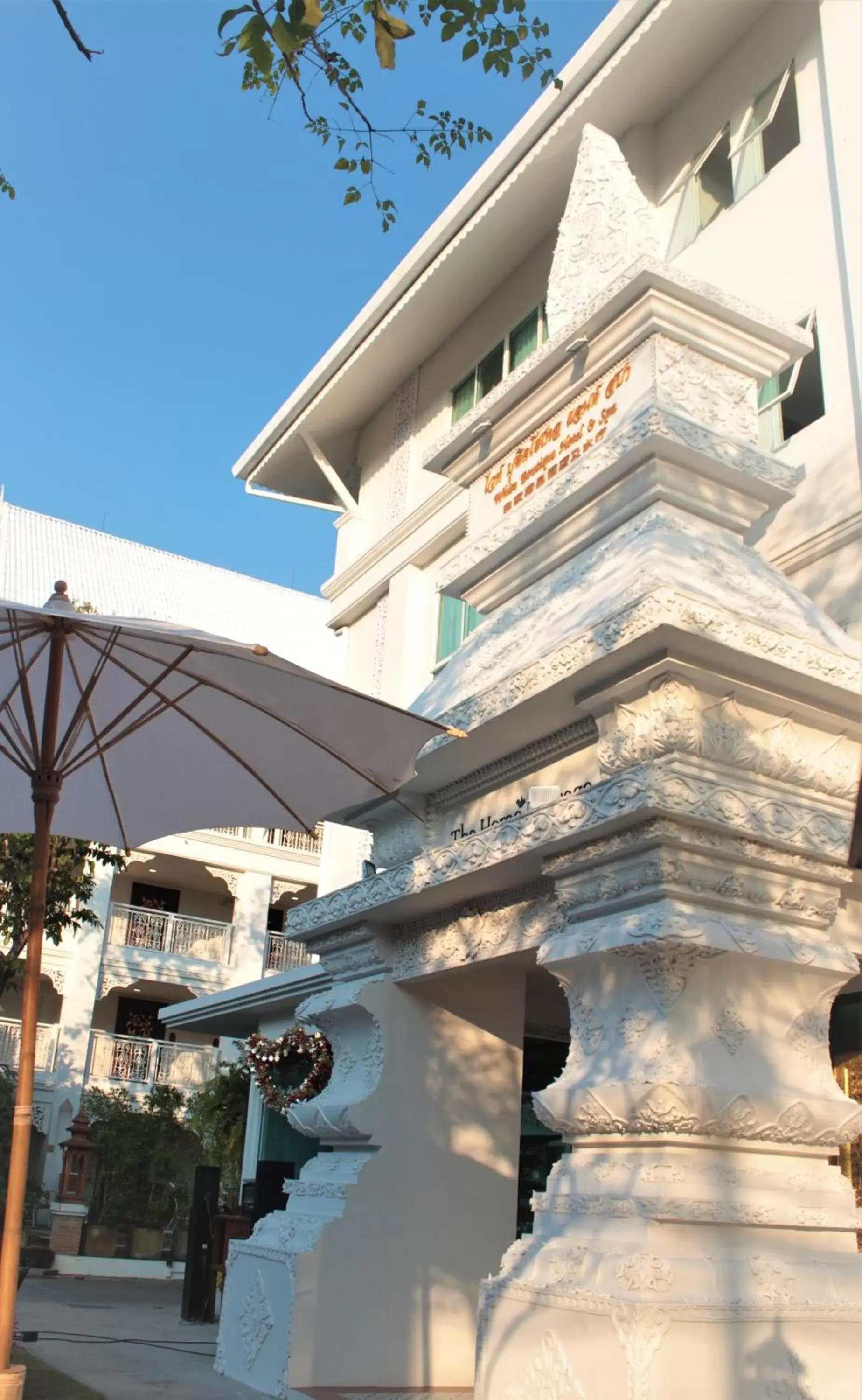 Facade/entrance in White Boutique Hotel and Spa Facade/entrance in White Boutique Hotel and Spa