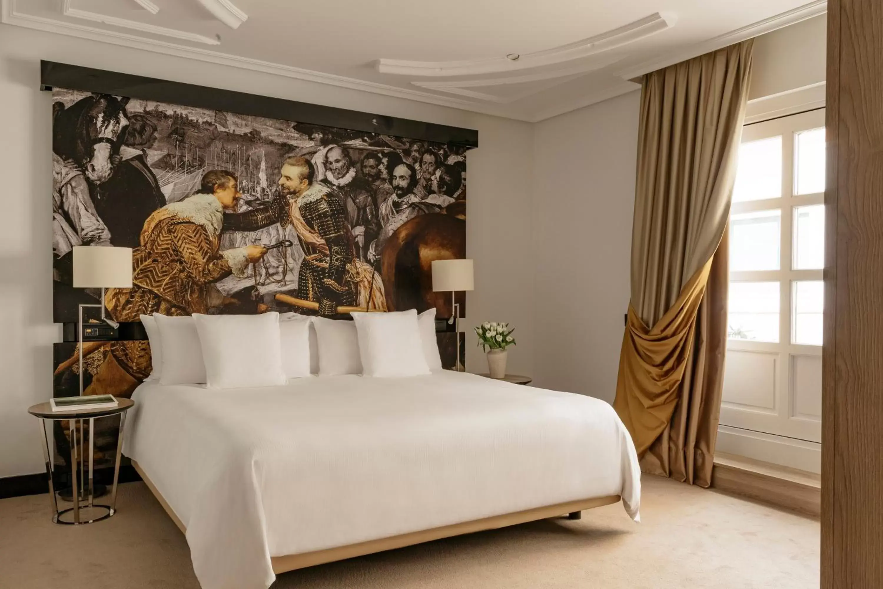 Bed in Palacio de los Duques Gran Meliá - The Leading Hotels of the World