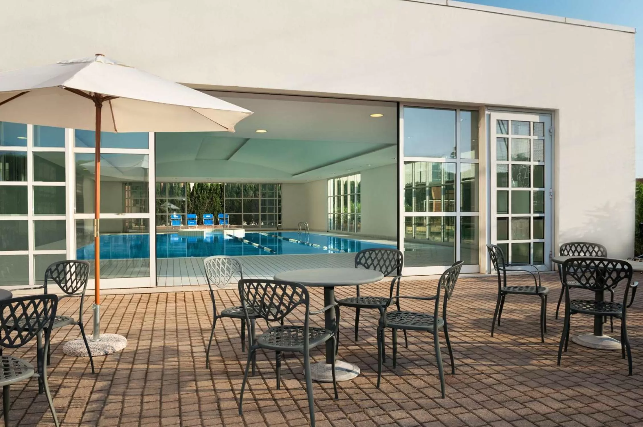 Pool view in Hilton Rome Airport