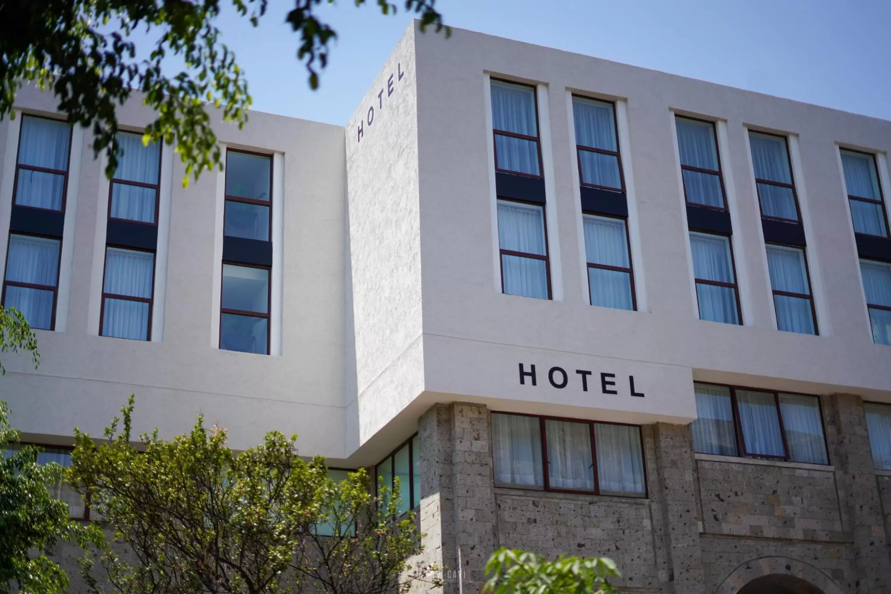 Facade/entrance in Six Hotel Guadalajara Degollado