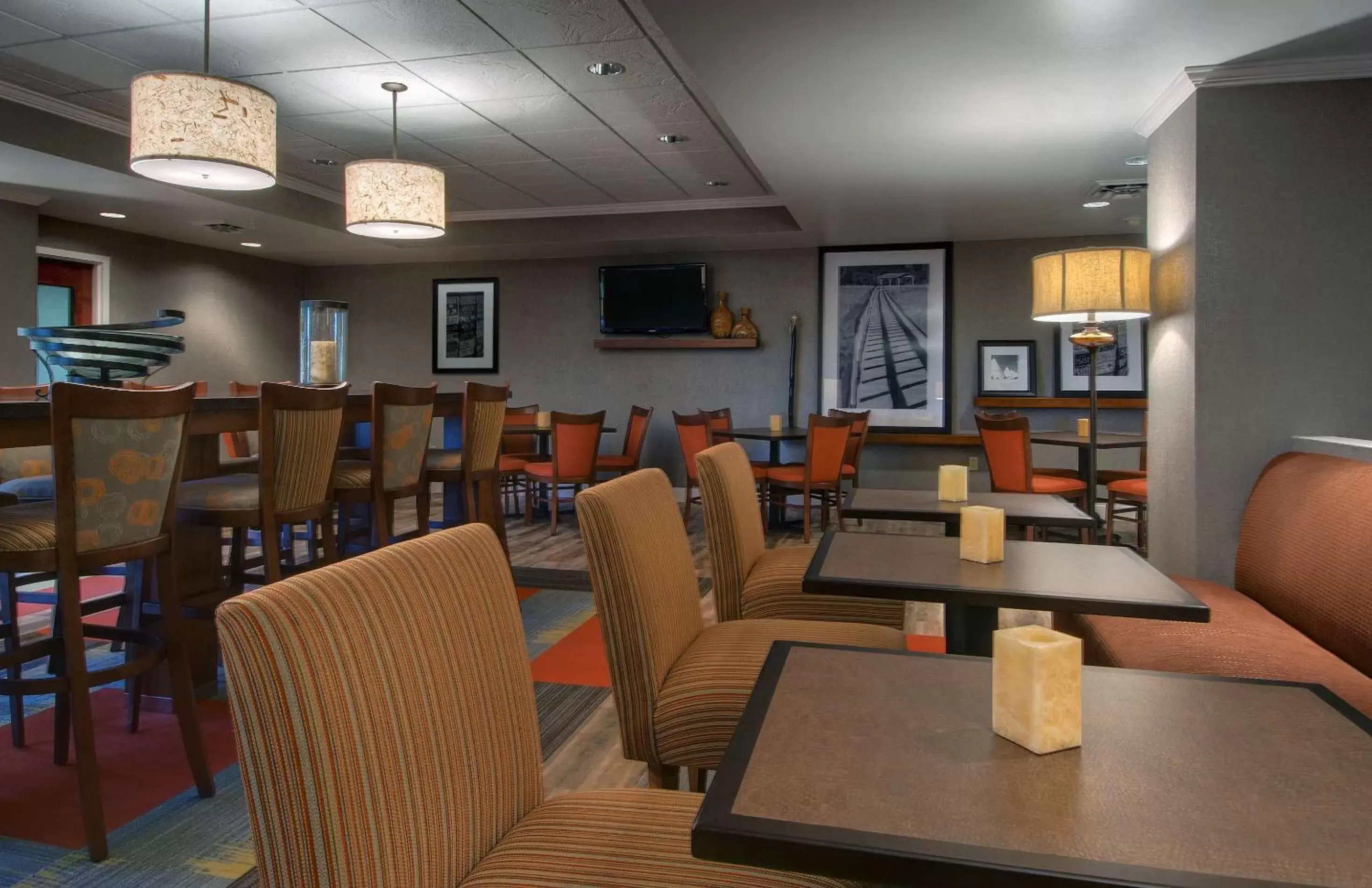 Lobby or reception, Restaurant/Places to Eat in Hampton Inn Fort Wayne-Southwest