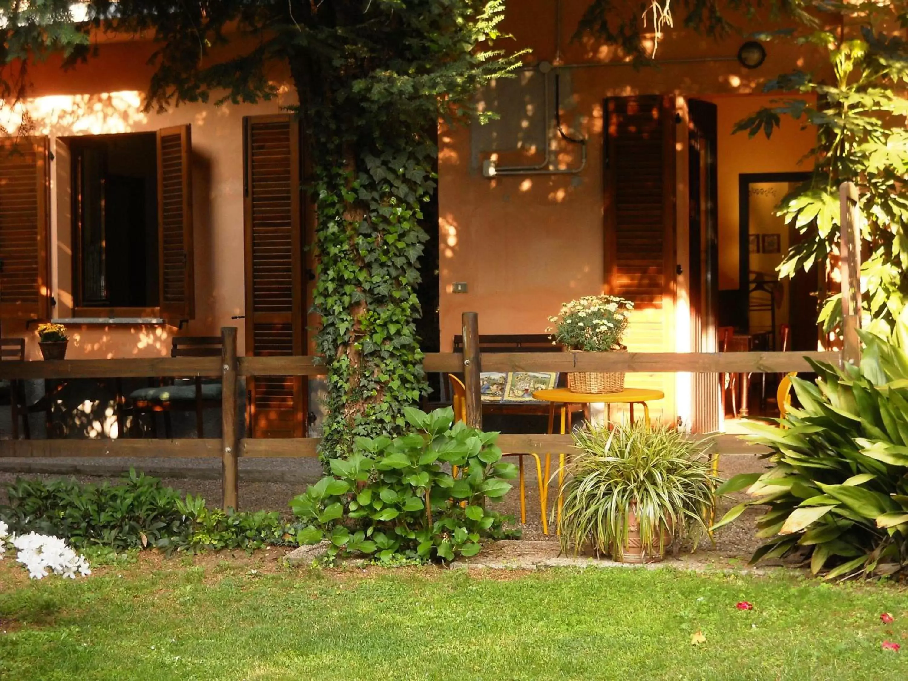 Facade/entrance, Garden in B&B il Cortile Malpensa