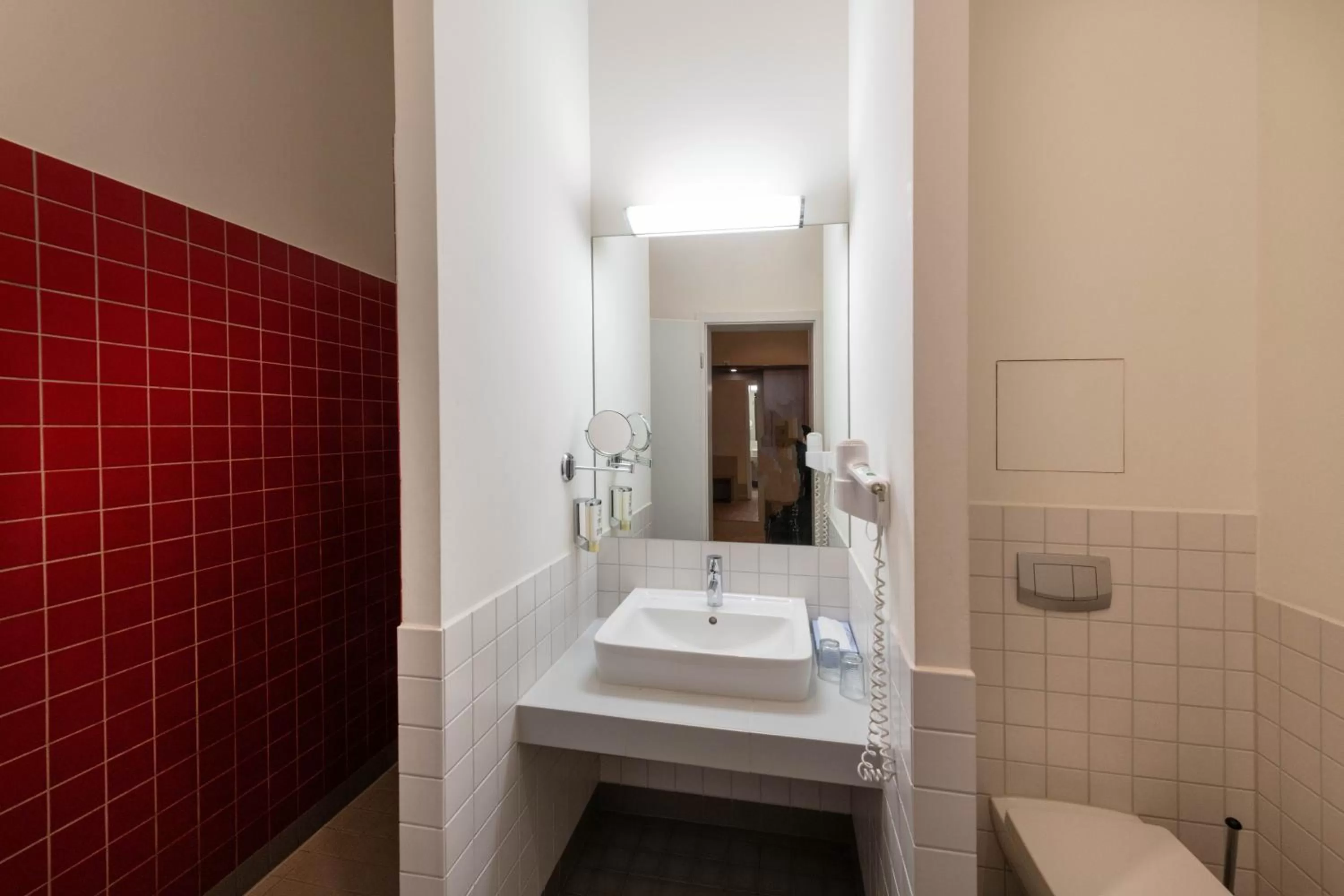 Toilet in Hotel am Großen Waisenhaus