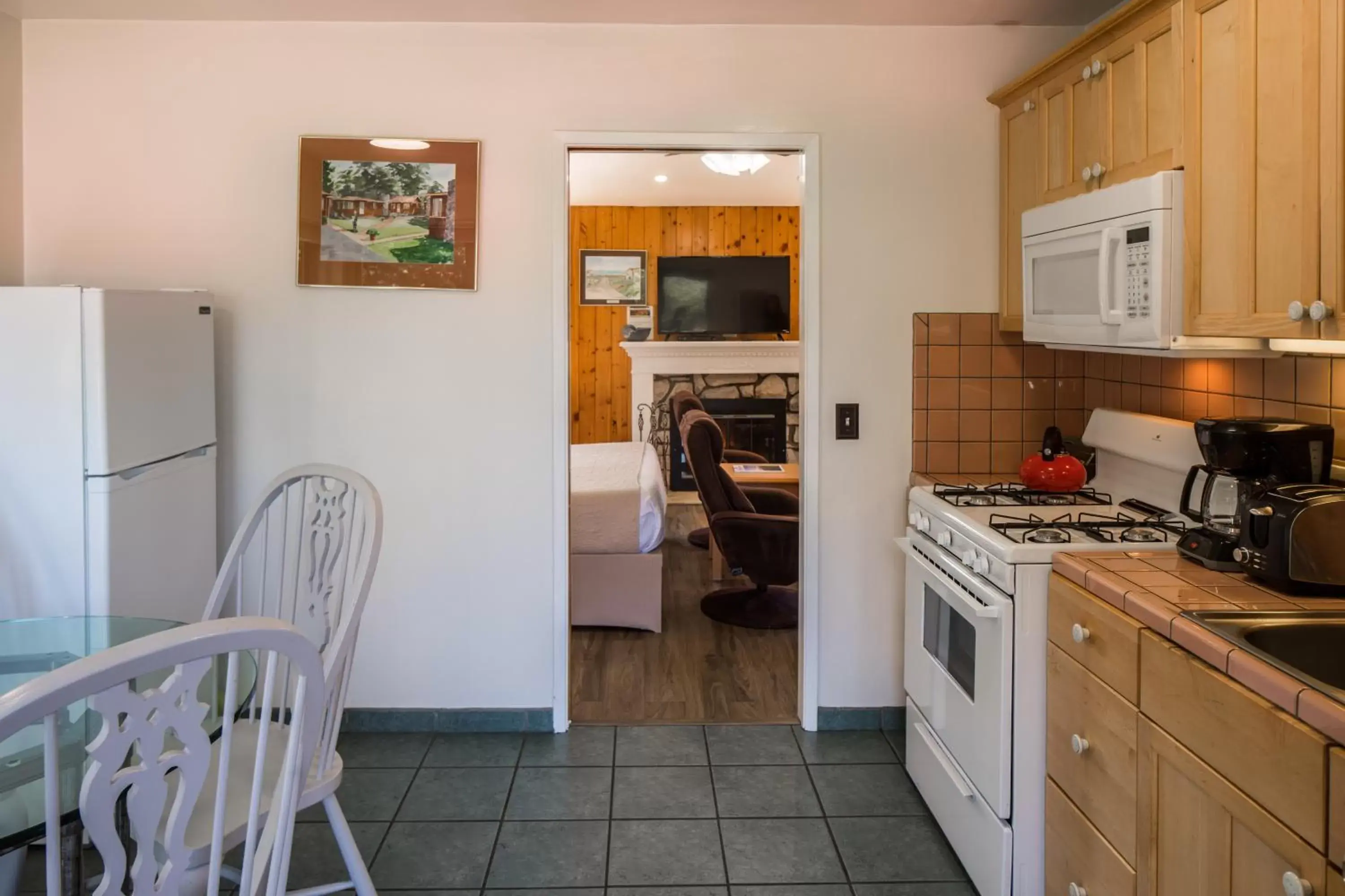Kitchen or kitchenette, Kitchen/Kitchenette in Andril Fireplace Cottages