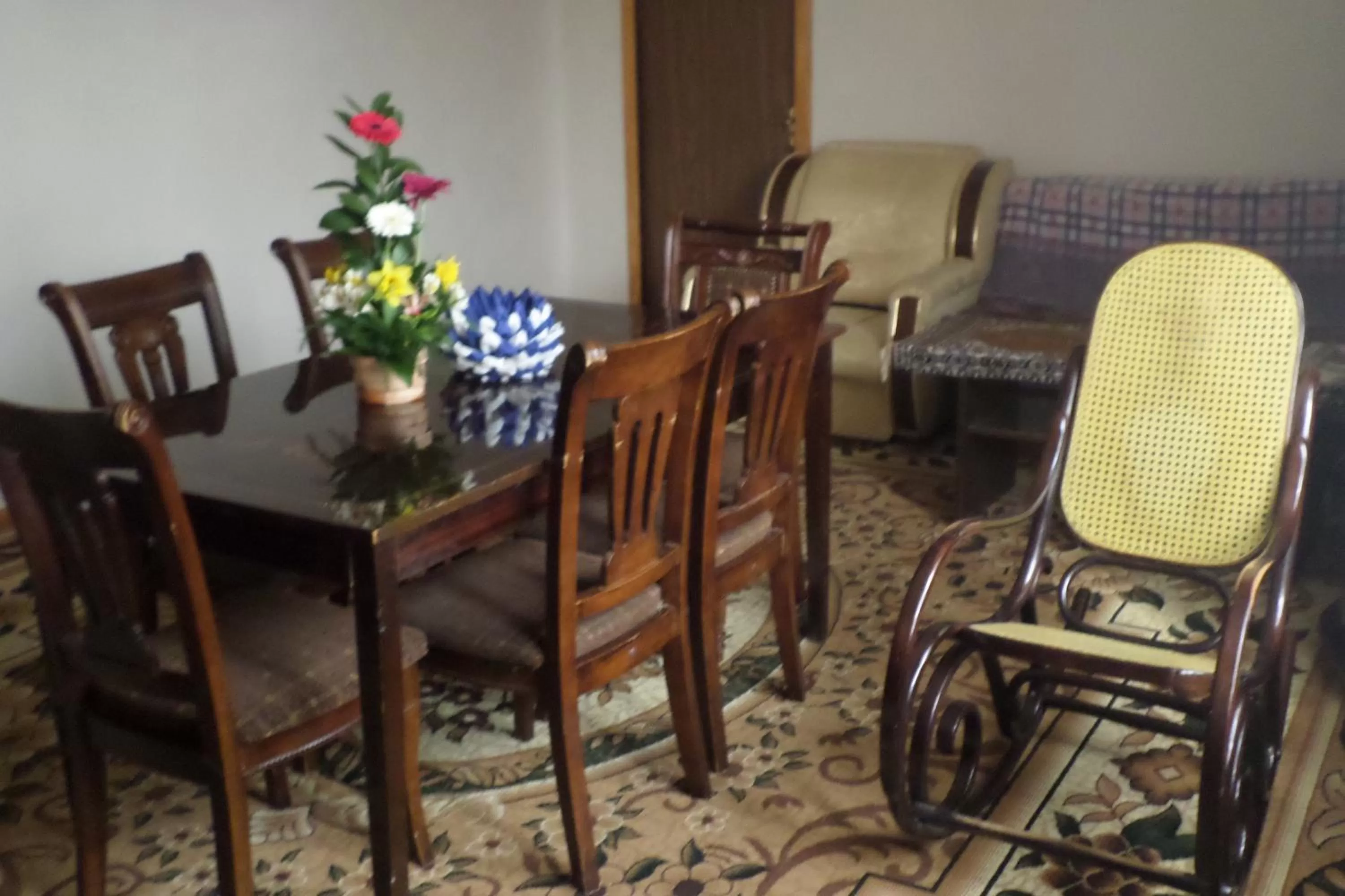 Living room in Spandaryan House